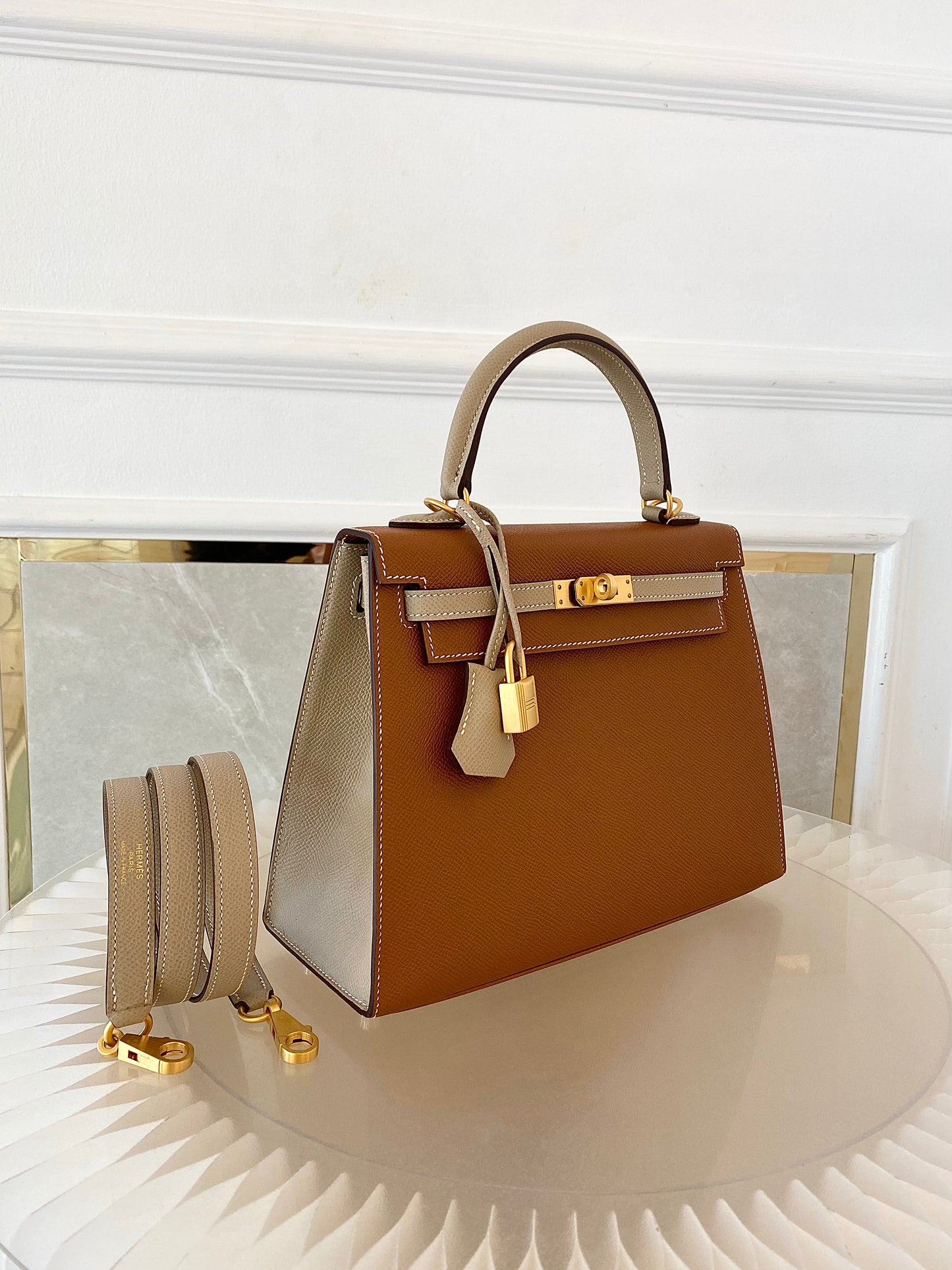 HERMES Kelly 25 Gold in Craie Epsom Leather GHW