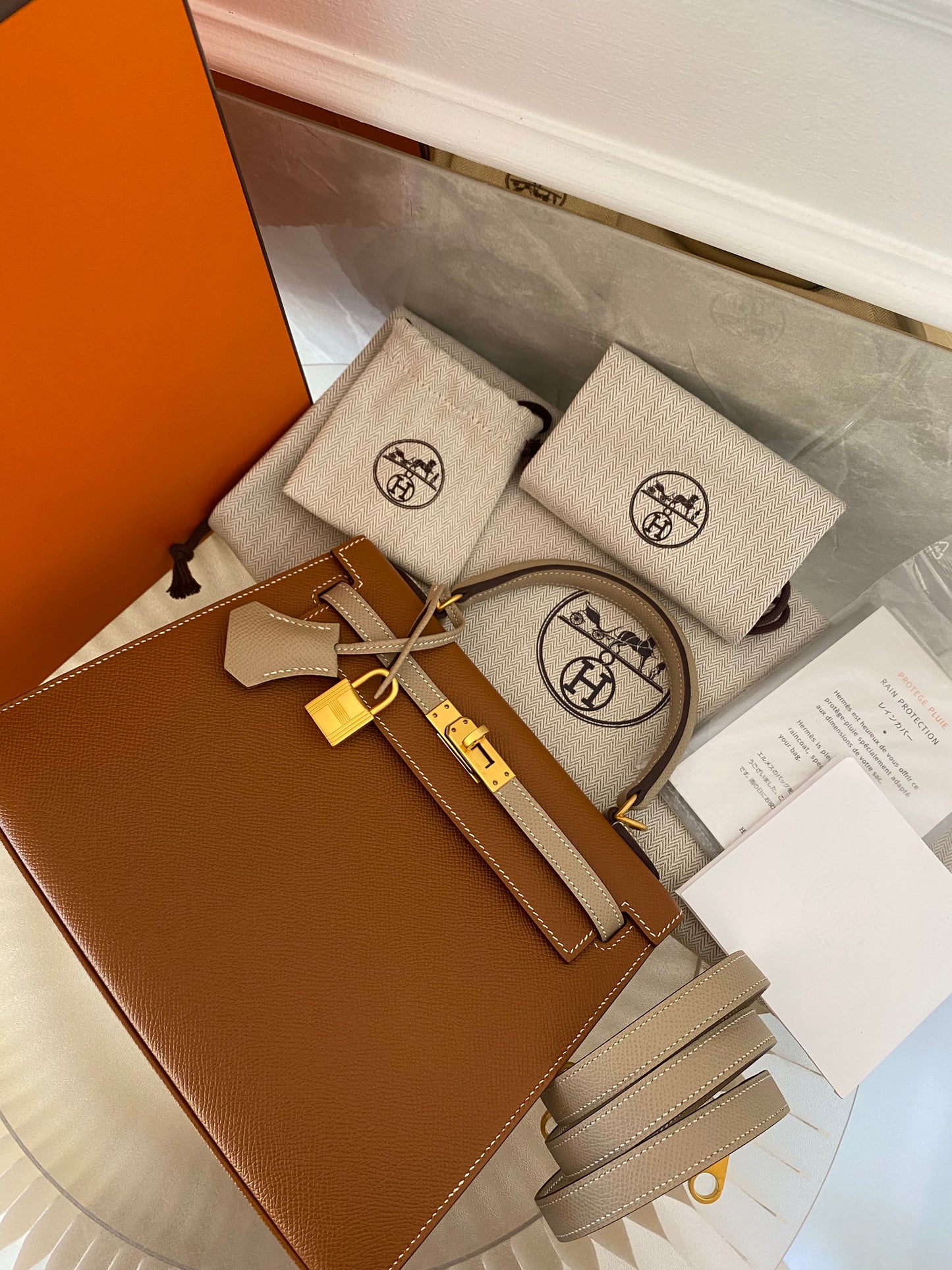 HERMES Kelly 25 Gold in Craie Epsom Leather GHW