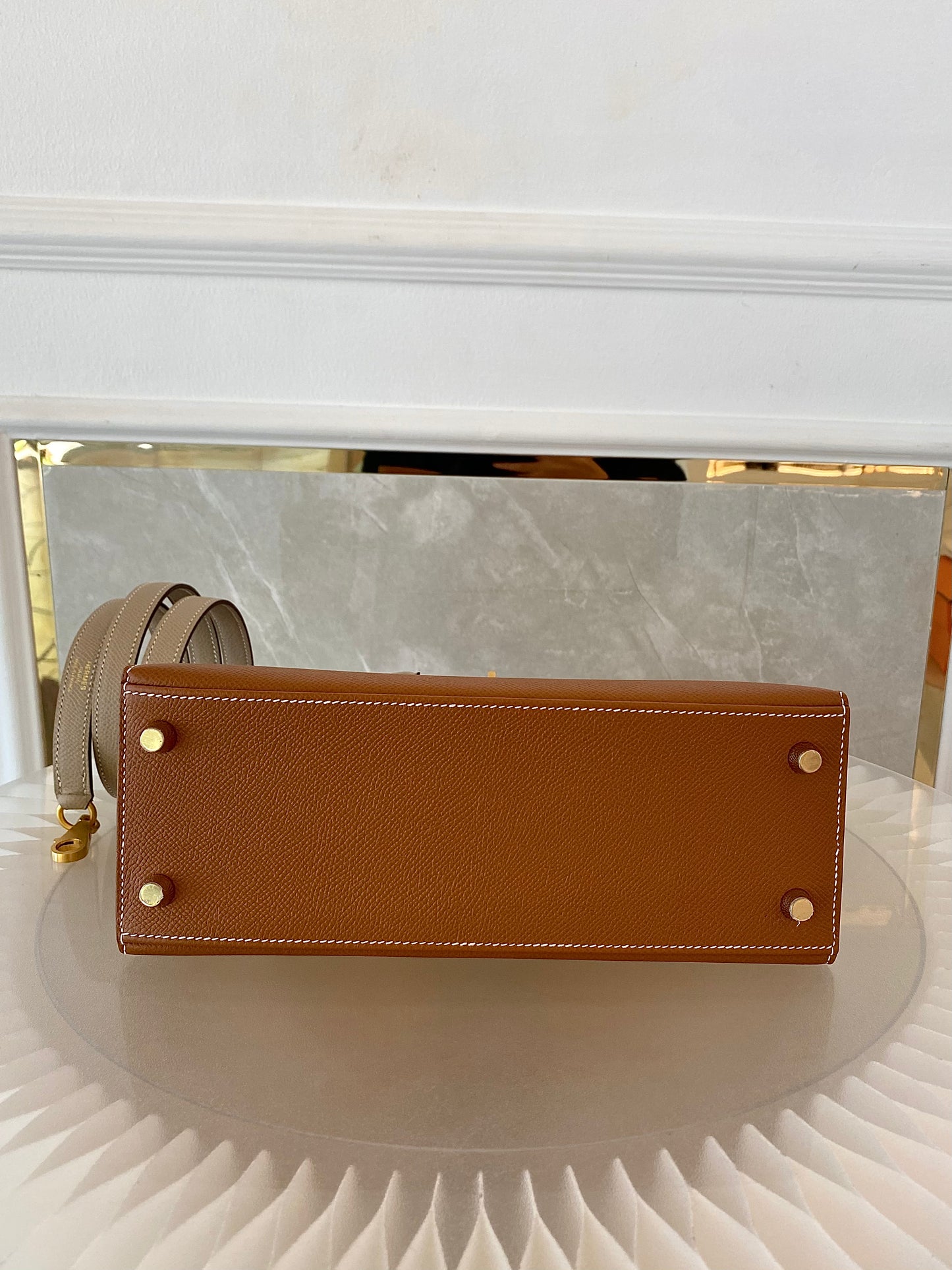 HERMES Kelly 25 Gold in Craie Epsom Leather GHW
