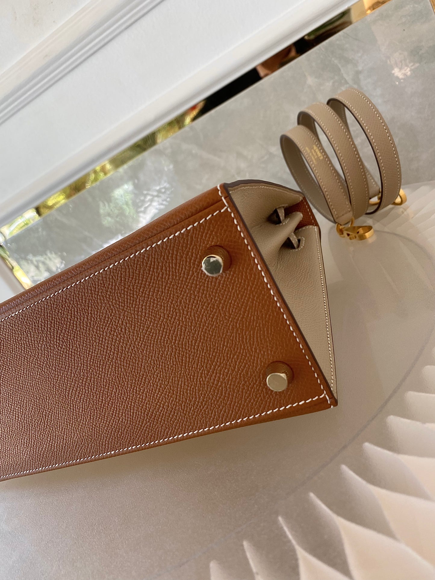 HERMES Kelly 25 Gold in Craie Epsom Leather GHW