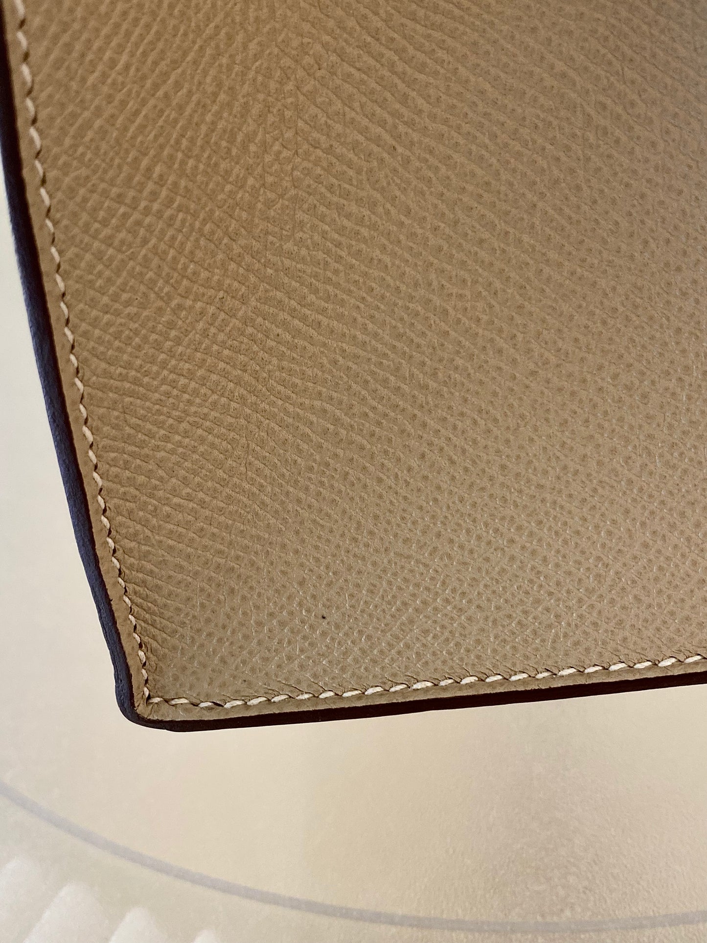 HERMES Kelly 25 Gold in Craie Epsom Leather GHW