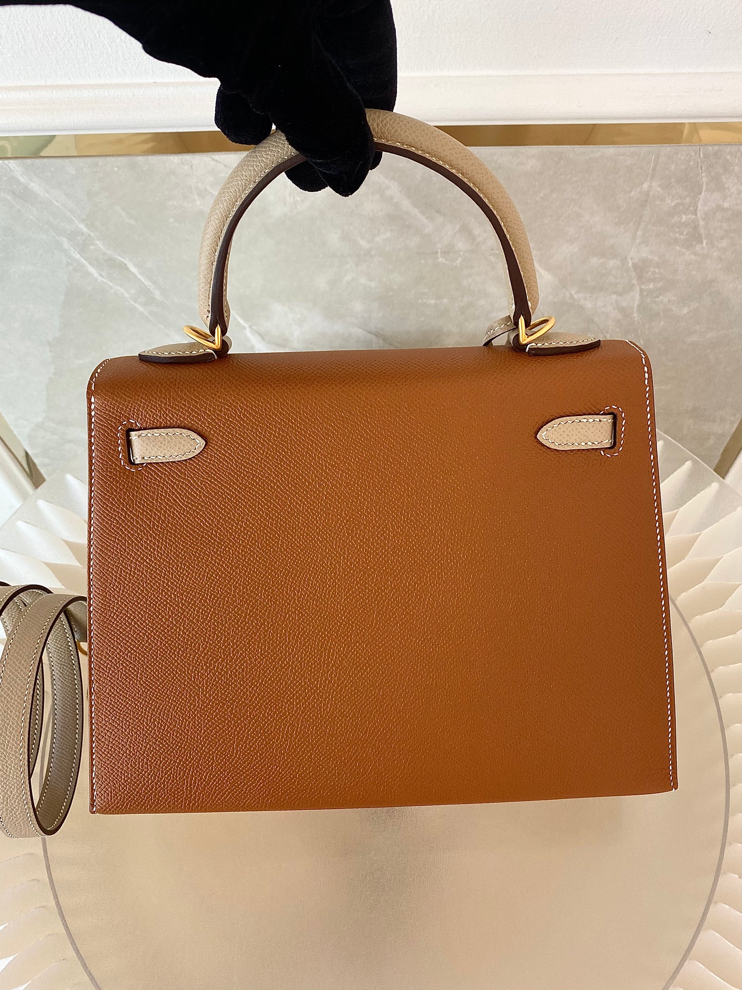 HERMES Kelly 25 Gold in Craie Epsom Leather GHW