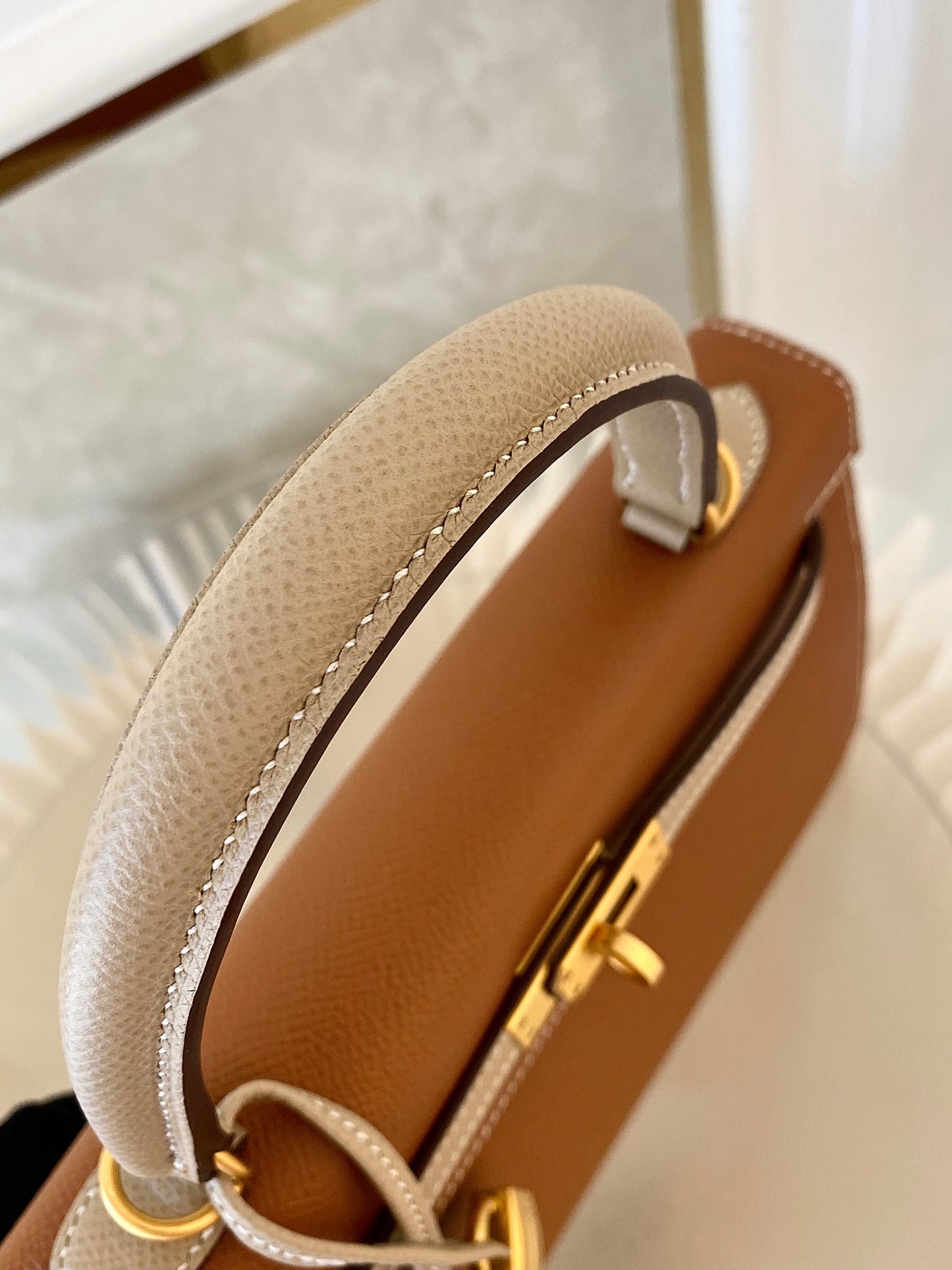 HERMES Kelly 25 Gold in Craie Epsom Leather GHW