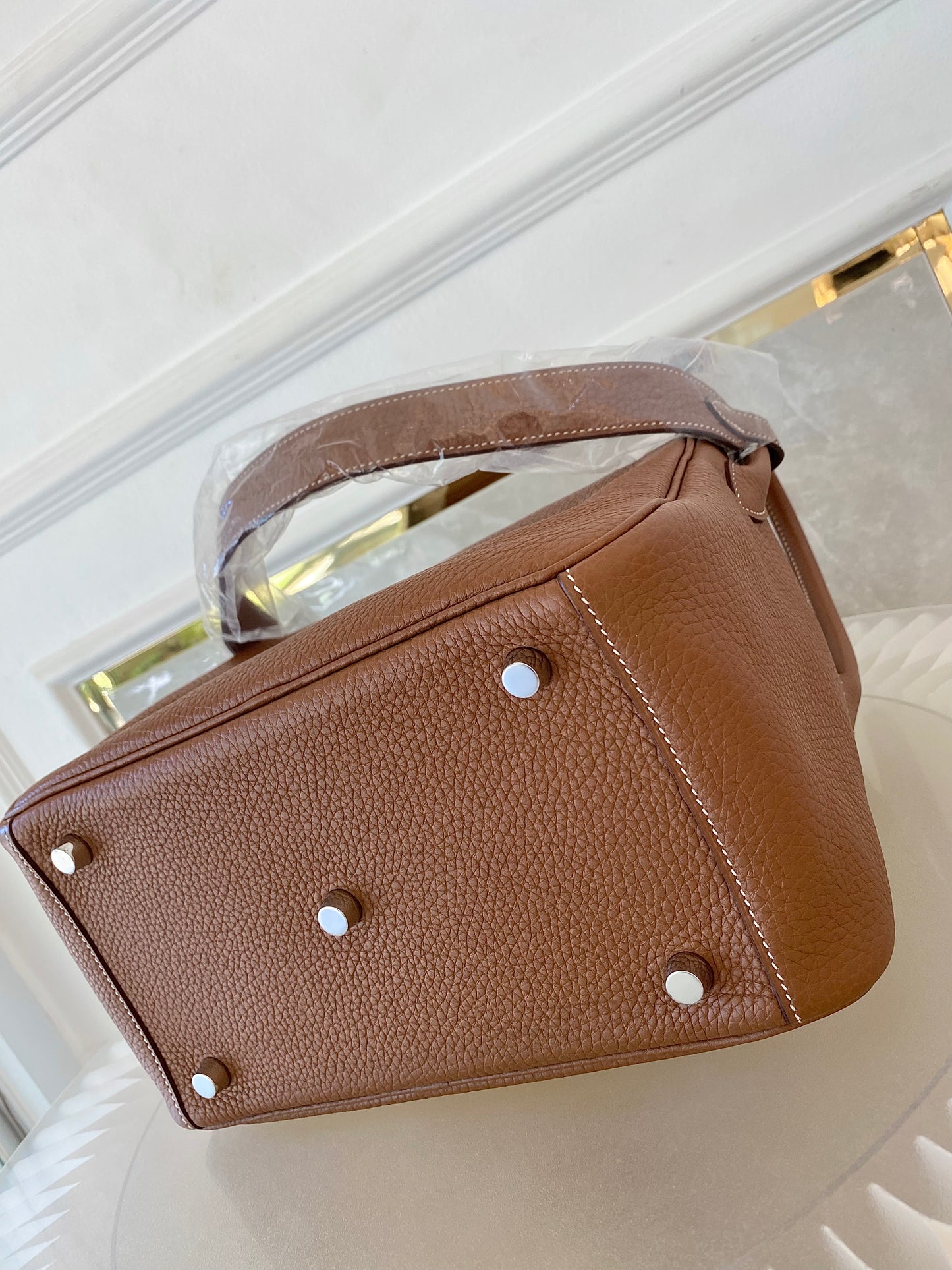 HERMES Lindy 26 Gold Tan PHW