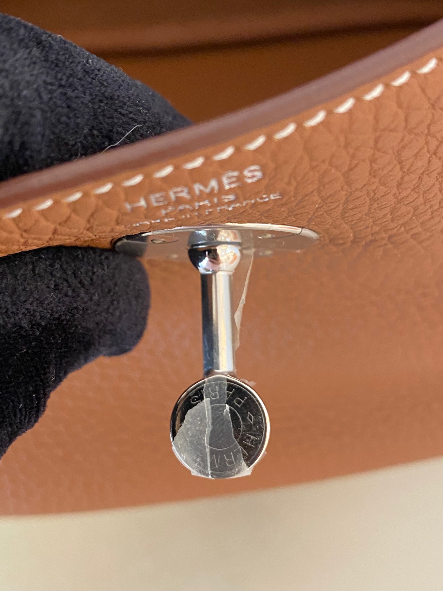 HERMES Lindy 26 Gold Tan PHW