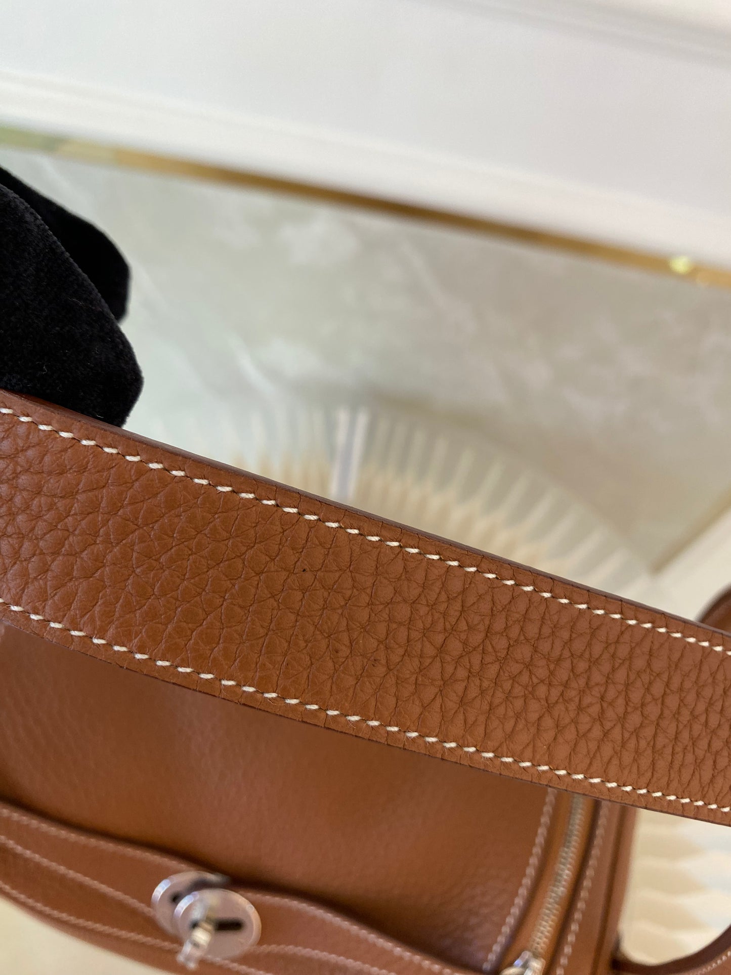 HERMES Lindy 26 Gold Tan PHW