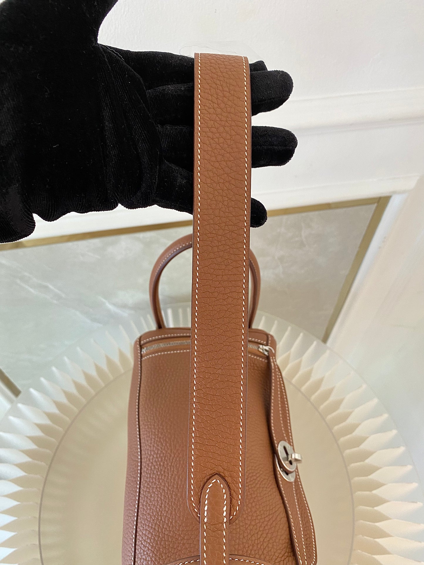 HERMES Lindy 26 Gold Tan PHW