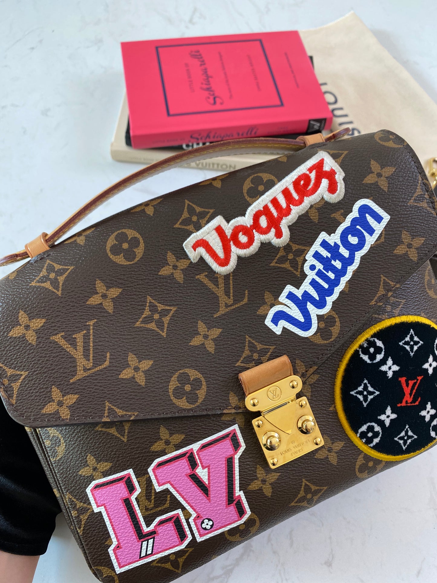 L V Monogram Patches Pochette Metis