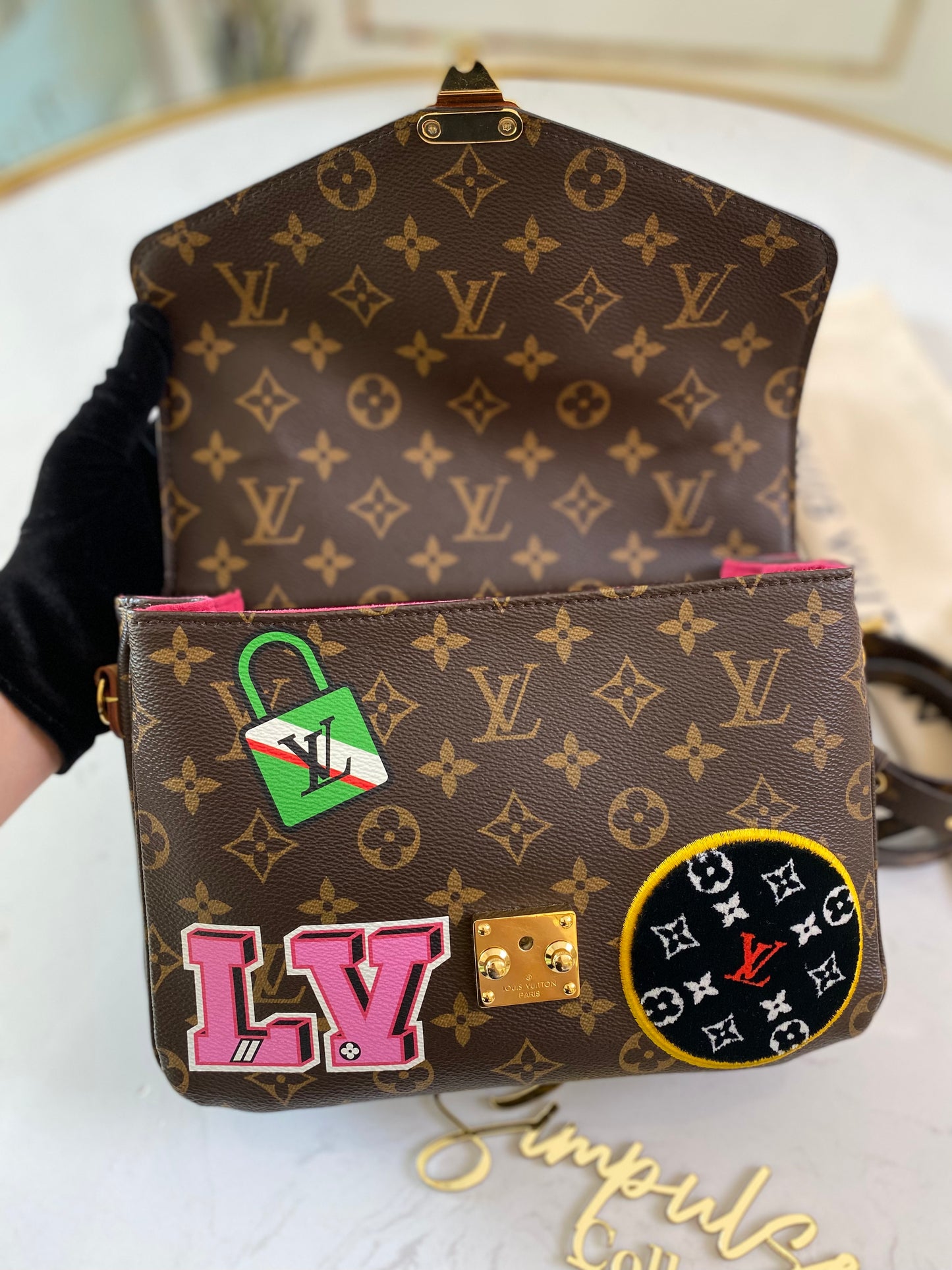 L V Monogram Patches Pochette Metis