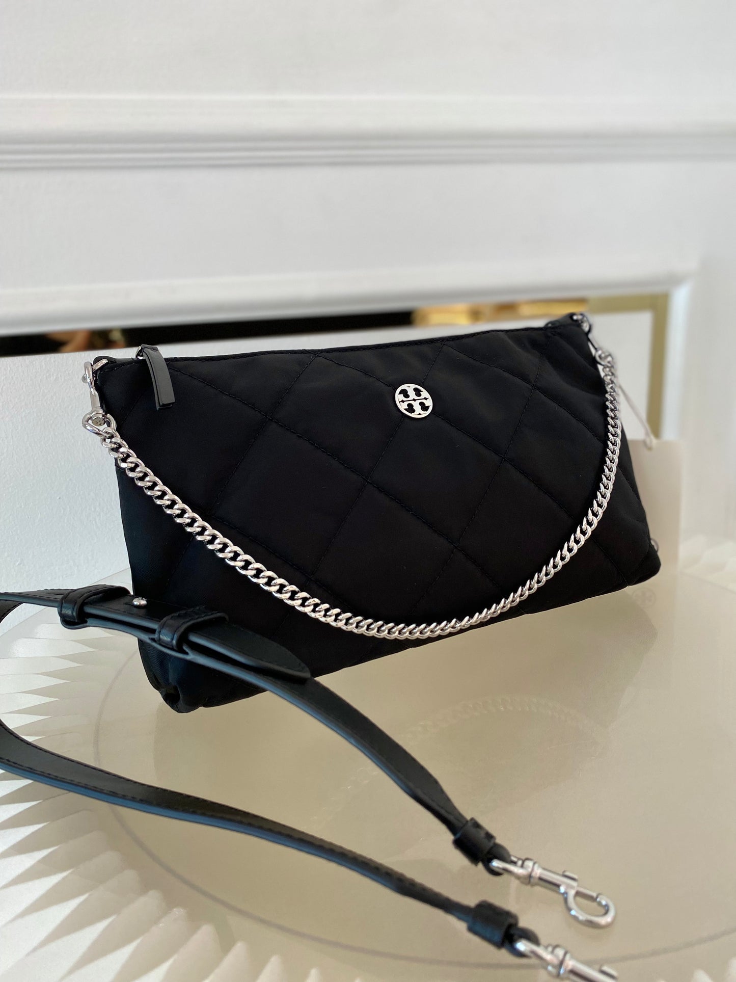 Tory Burch Willa Quilted Nylon Zip Shoulder Bag Brand