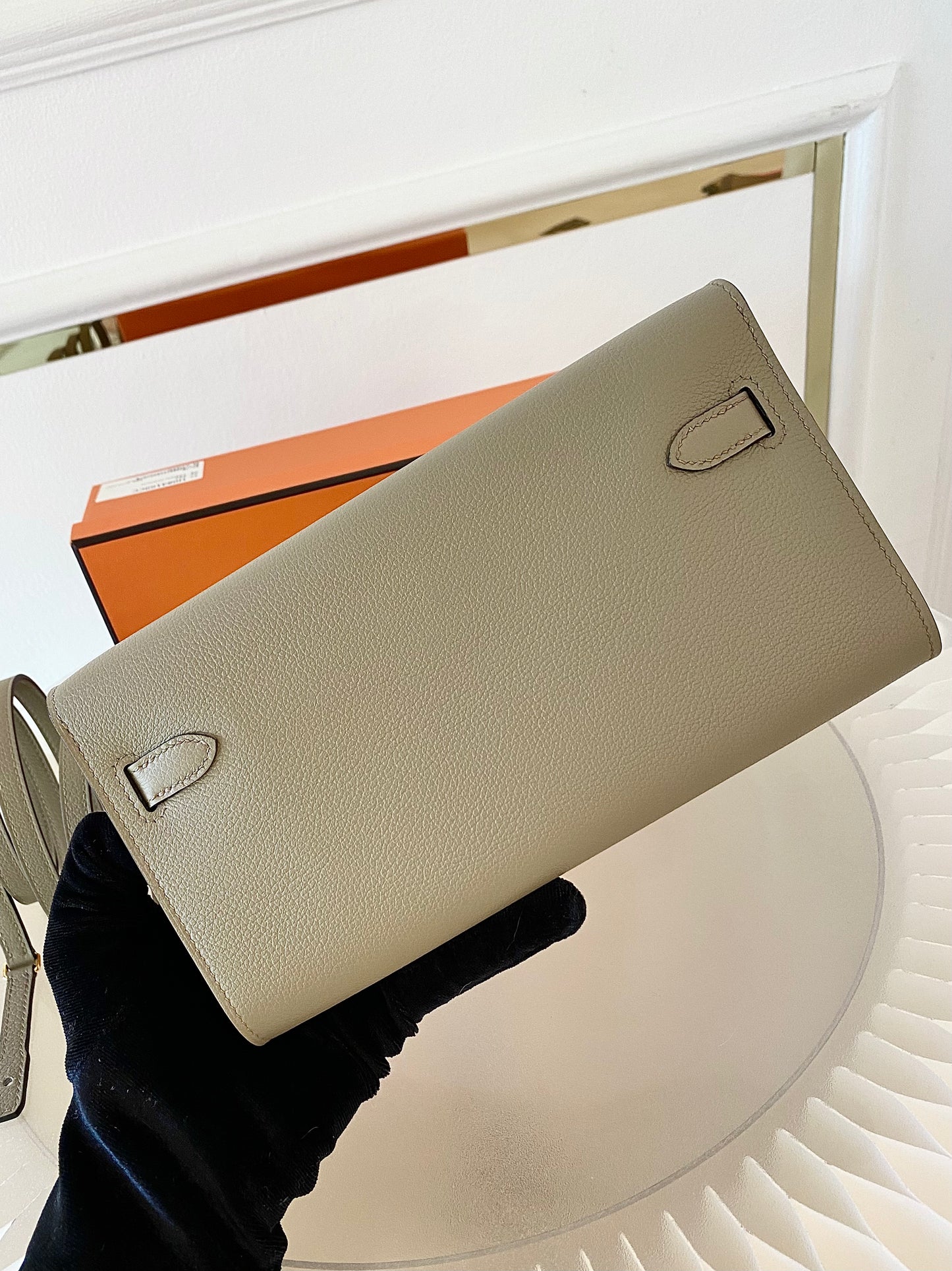 HERMES Kelly To Go Beige Marfa GHW