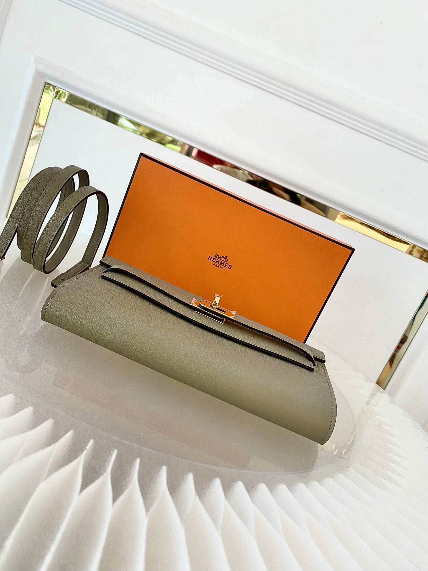HERMES Kelly To Go Beige Marfa GHW