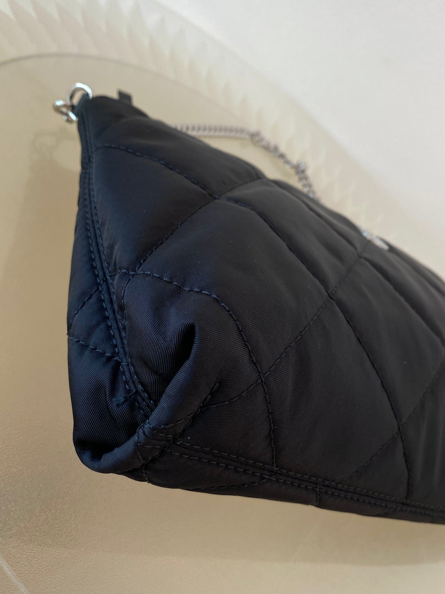 Tory Burch Willa Quilted Nylon Zip Shoulder Bag Brand