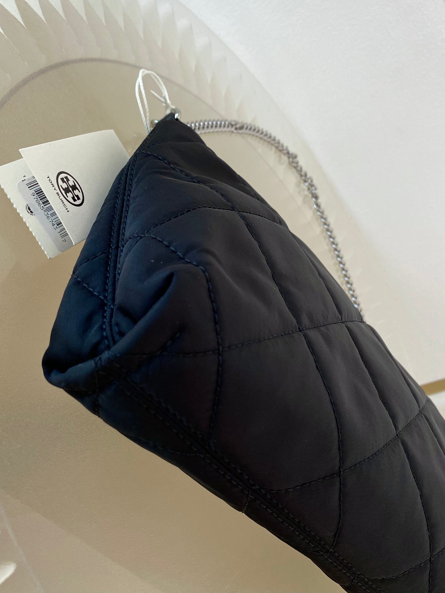 Tory Burch Willa Quilted Nylon Zip Shoulder Bag Brand
