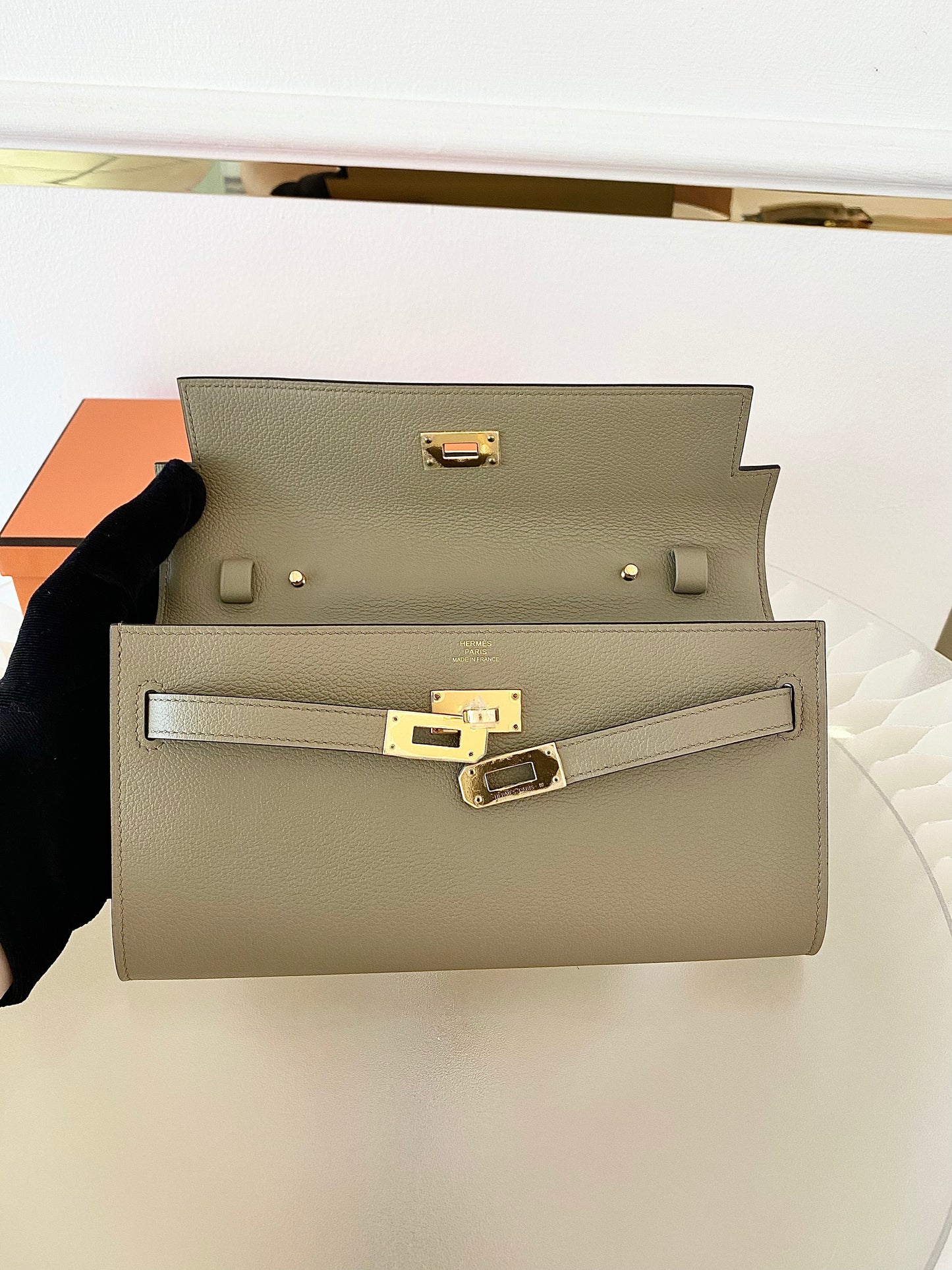 HERMES Kelly To Go Beige Marfa GHW