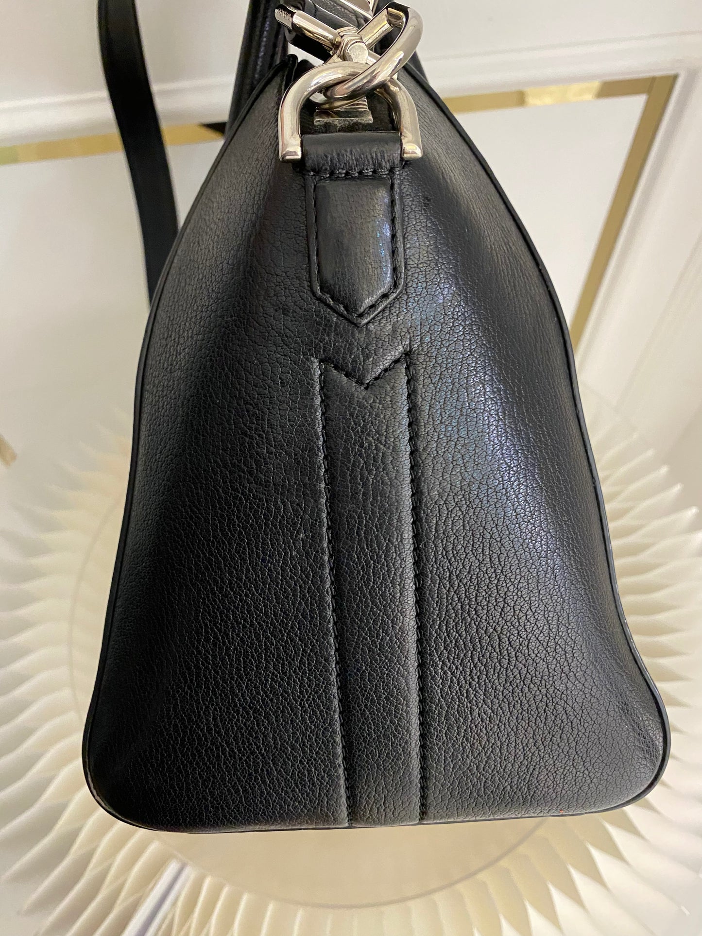 GIVENCHY Antigona Small Black