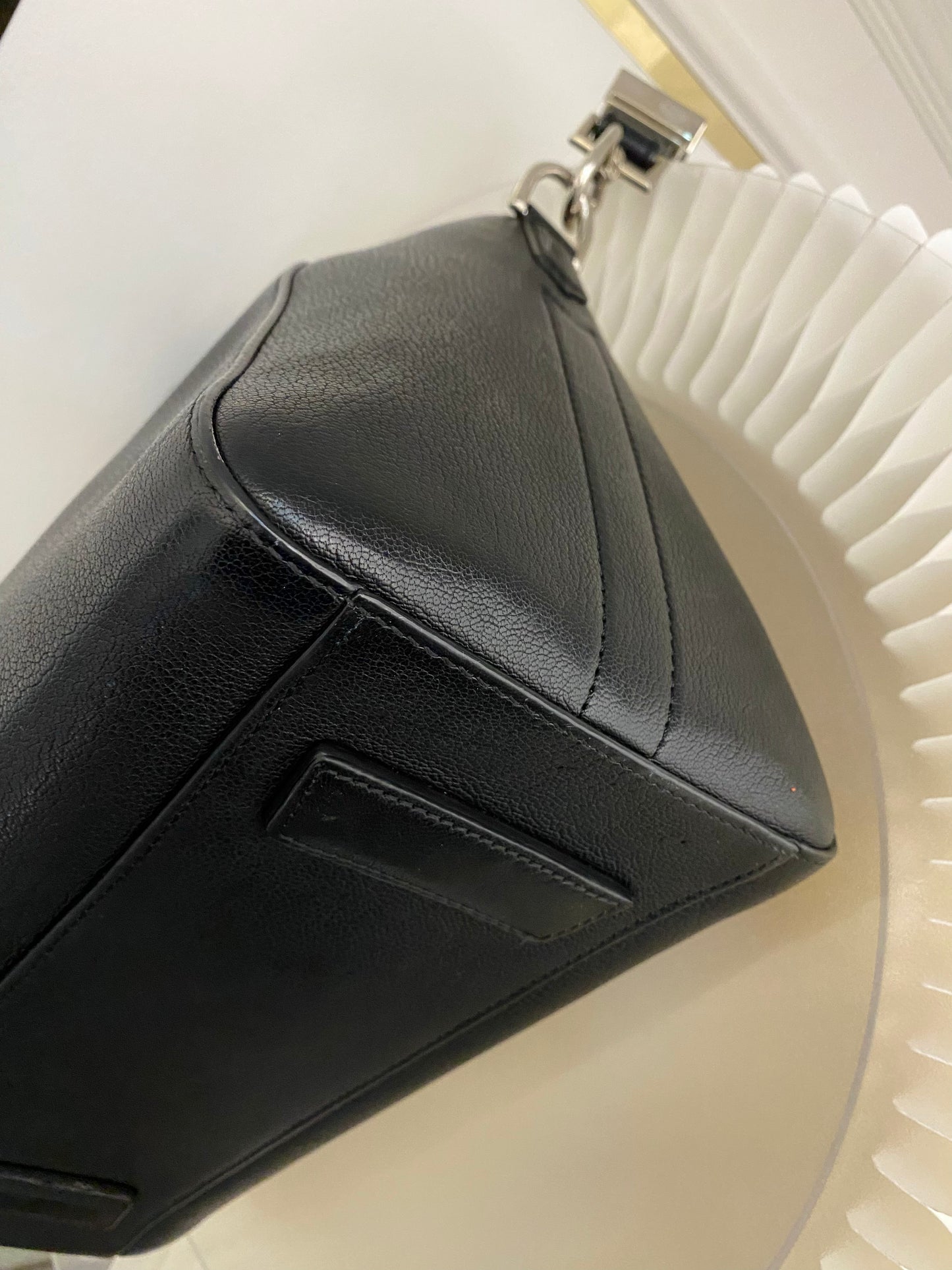 GIVENCHY Antigona Small Black