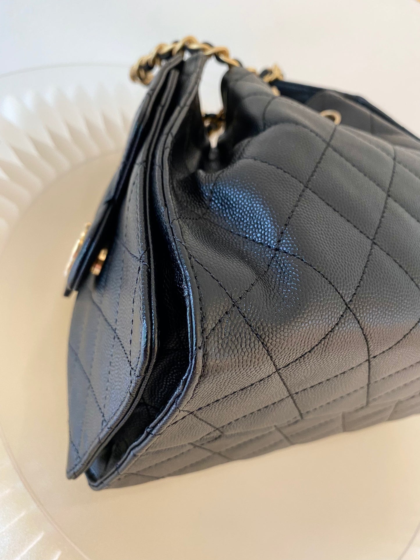 Chanel 25 Small Caviar GHW