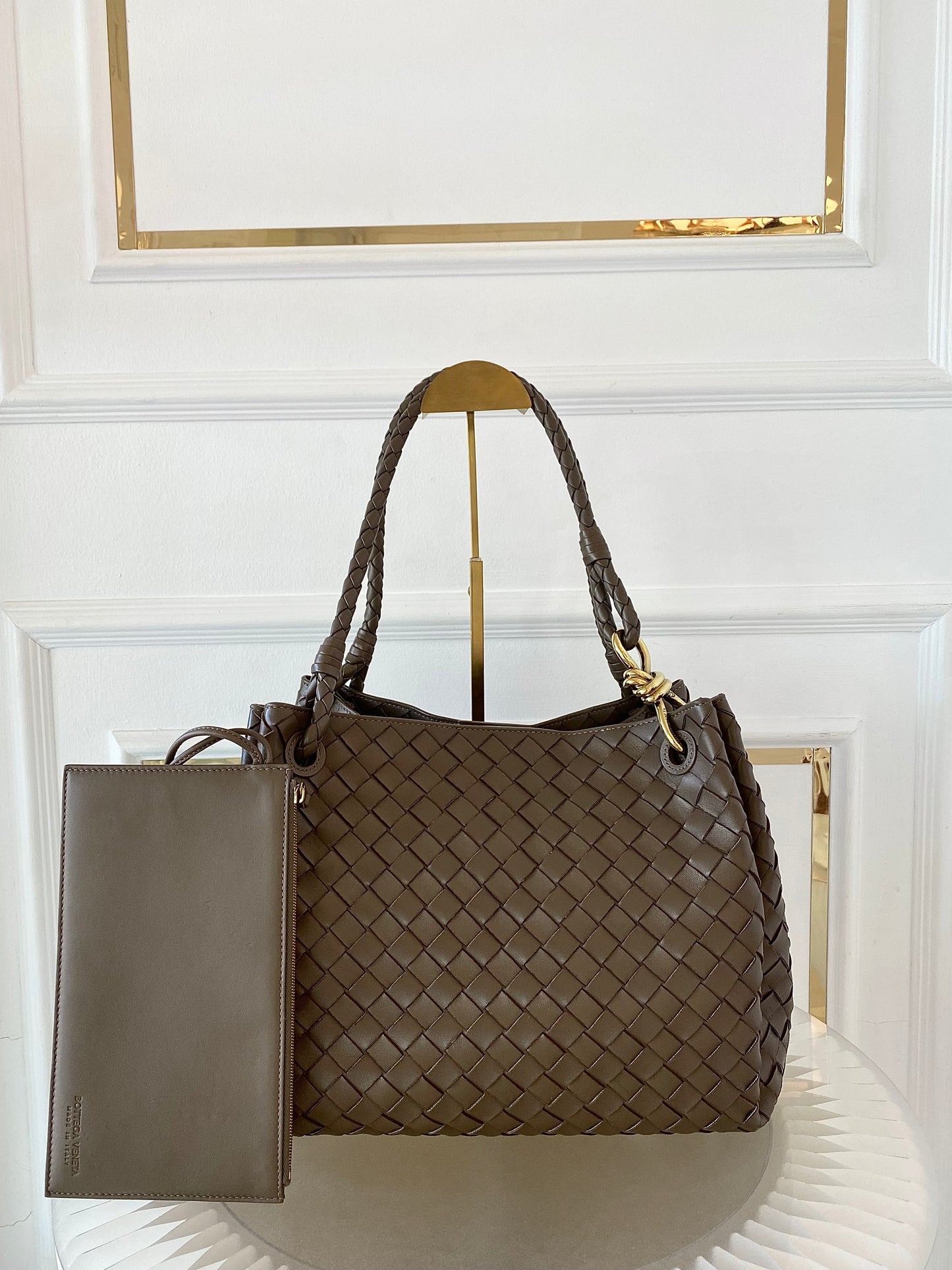 BOTTEGA VENETA Parachute Bag in Brown Intercciato Leather
