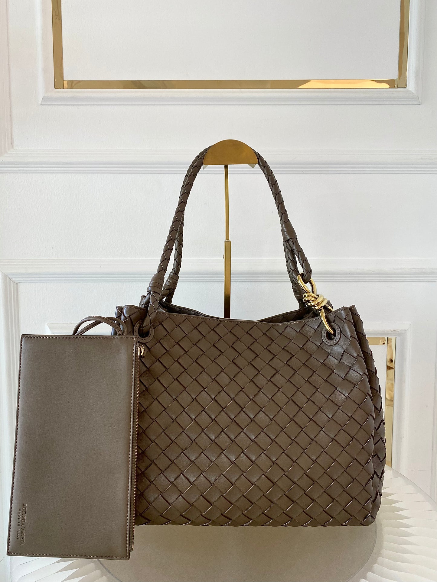 BOTTEGA VENETA Parachute Bag in Brown Intercciato Leather