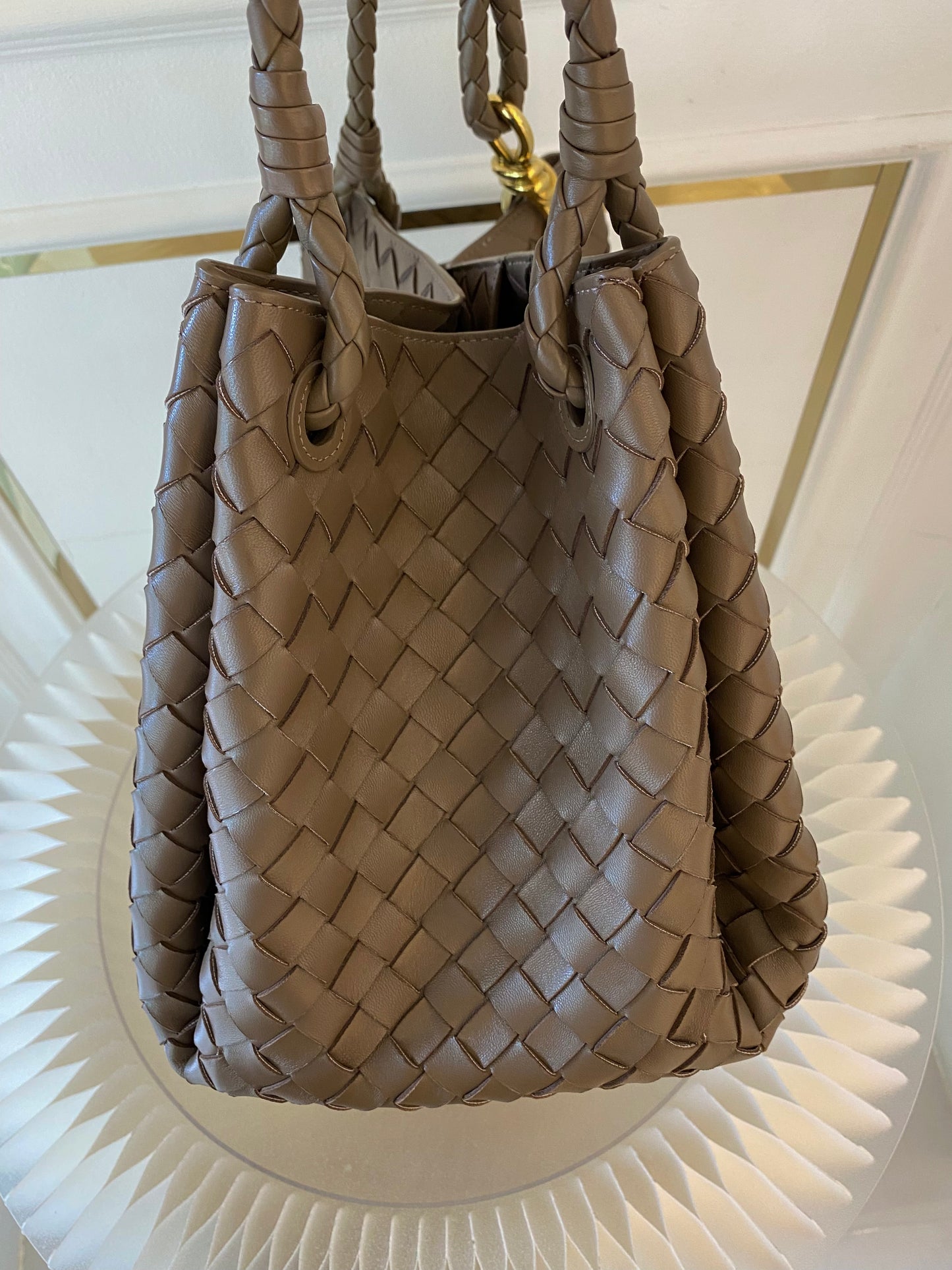 BOTTEGA VENETA Parachute Bag in Brown Intercciato Leather
