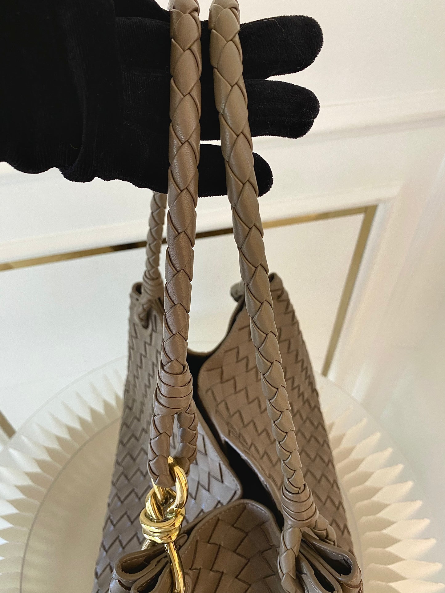 BOTTEGA VENETA Parachute Bag in Brown Intercciato Leather