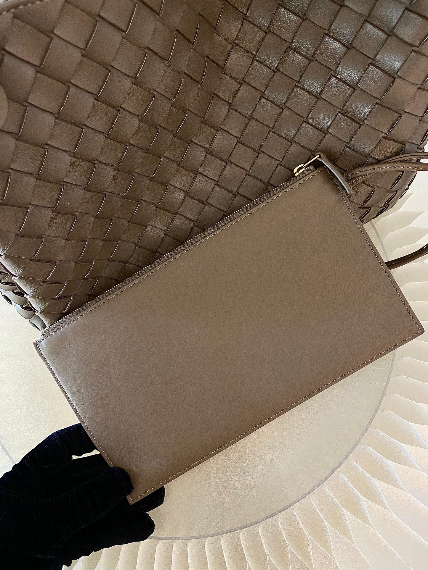 BOTTEGA VENETA Parachute Bag in Brown Intercciato Leather