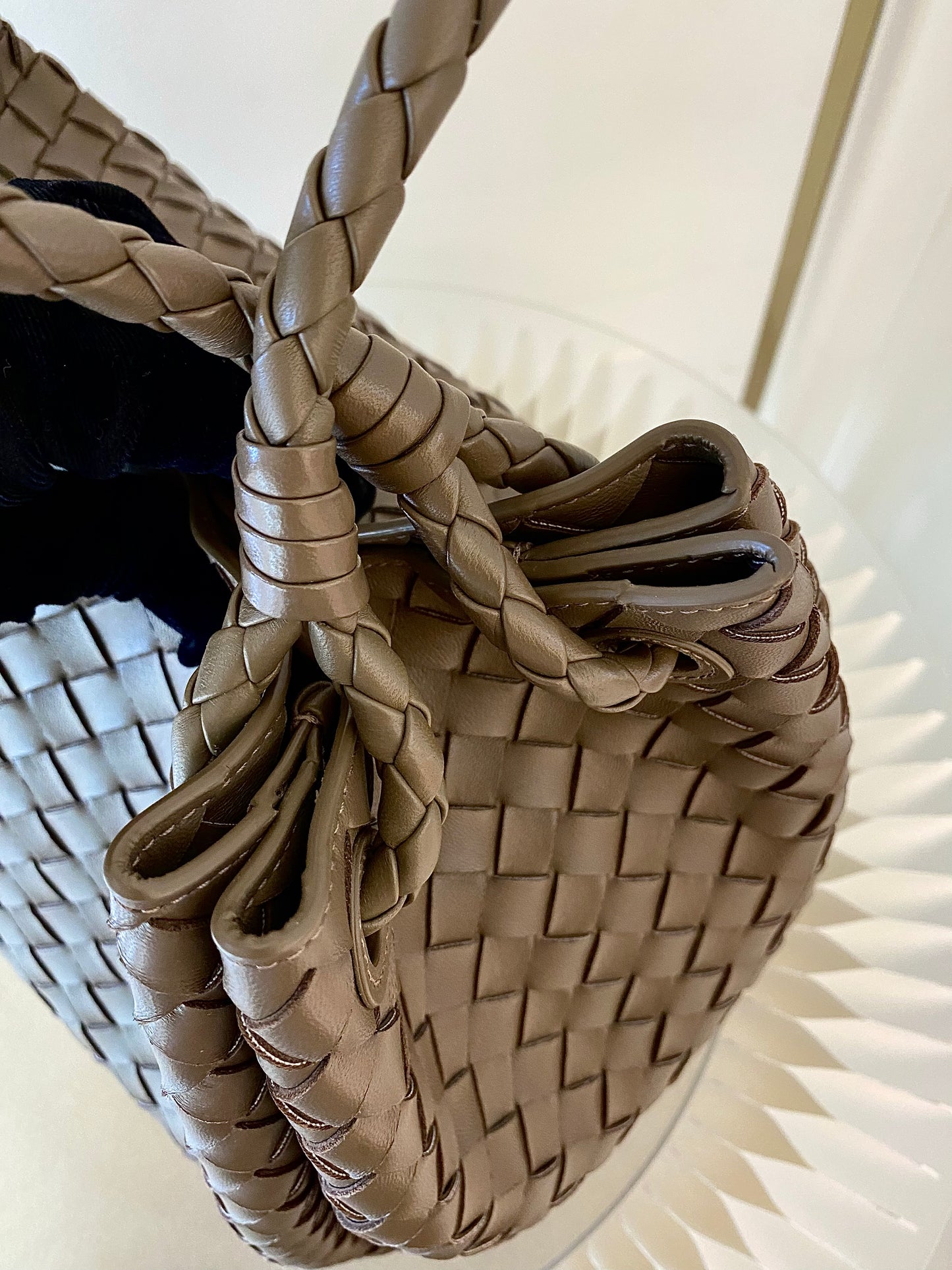 BOTTEGA VENETA Parachute Bag in Brown Intercciato Leather