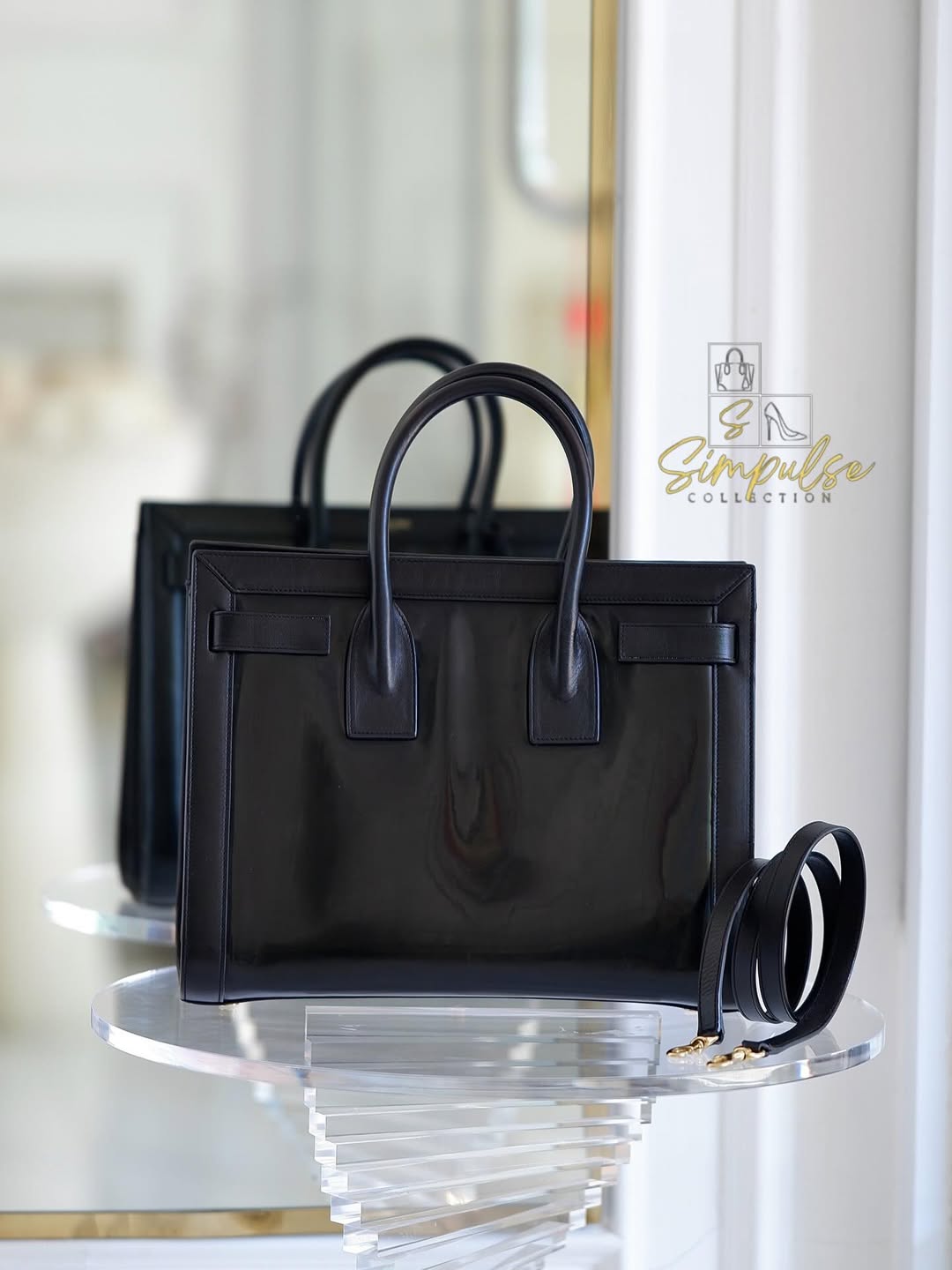 YVES SAINT LAURENT Black Patent Leather Sac De Jour