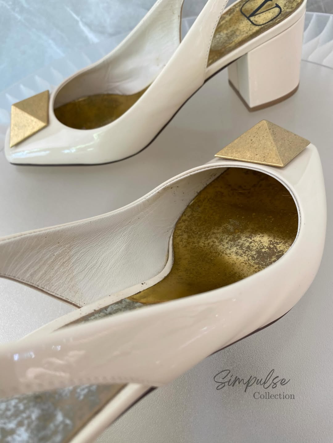 Valentino Garavani One Stud Slingback Pumps