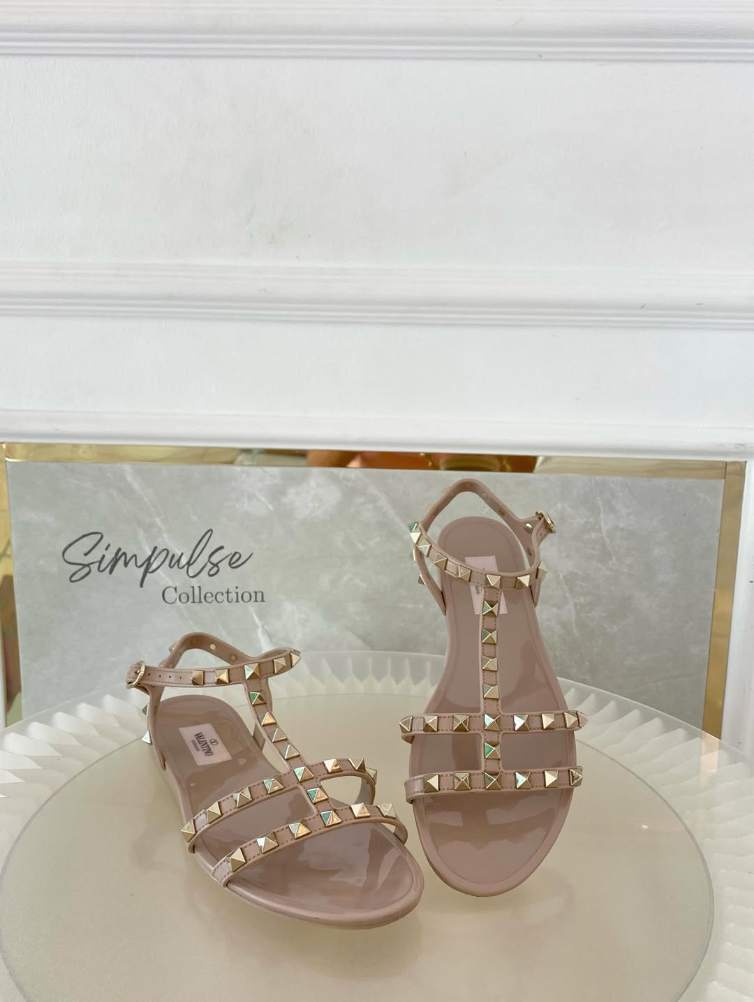 Valentino Garavani Rockstud Flat Rubber Sandals Nude