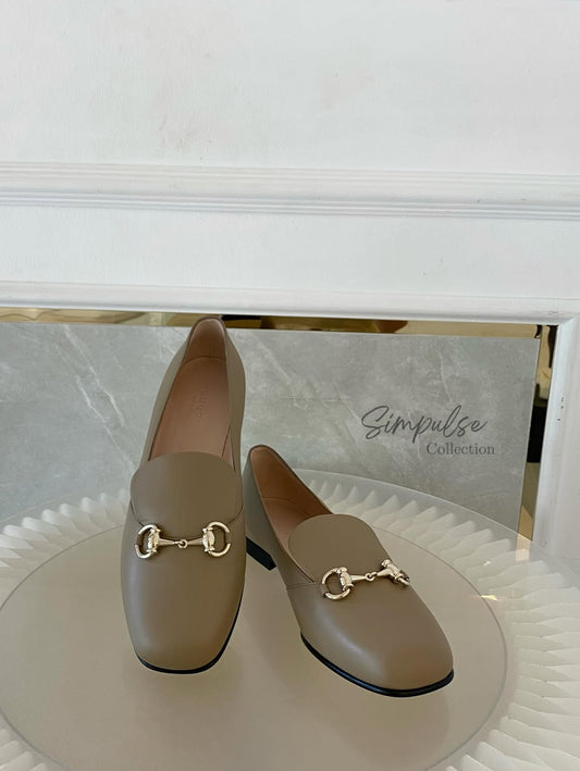 Gucci Horsebit Loafers Beige