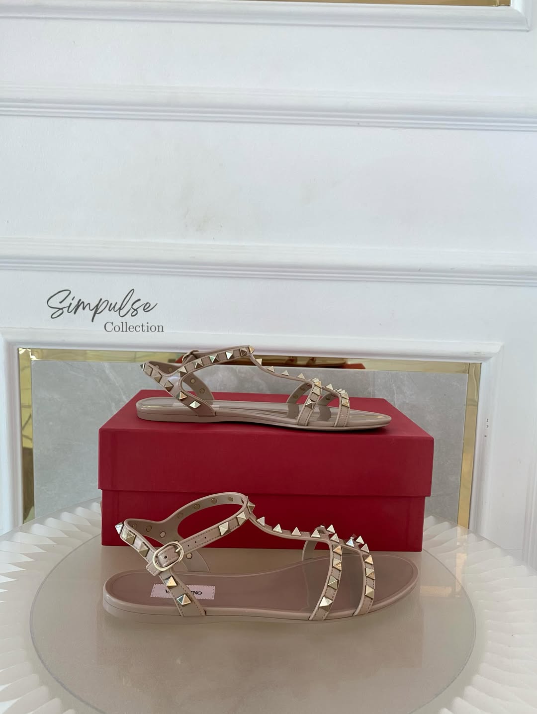 Valentino Garavani Rockstud Flat Rubber Sandals Nude
