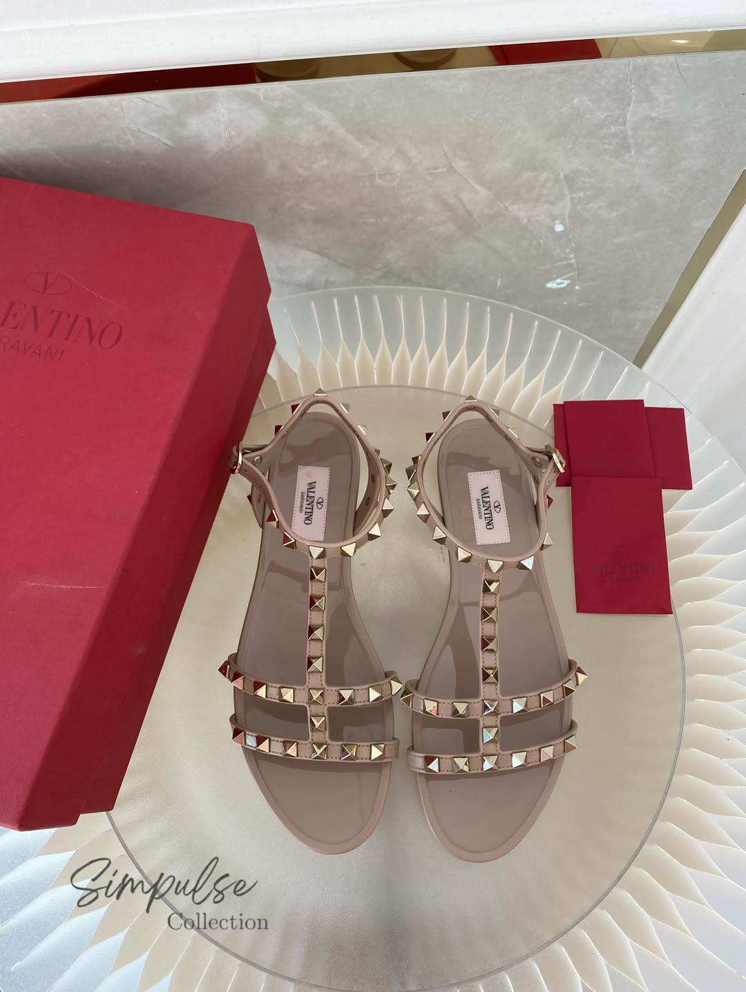 Valentino Garavani Rockstud Flat Rubber Sandals Nude