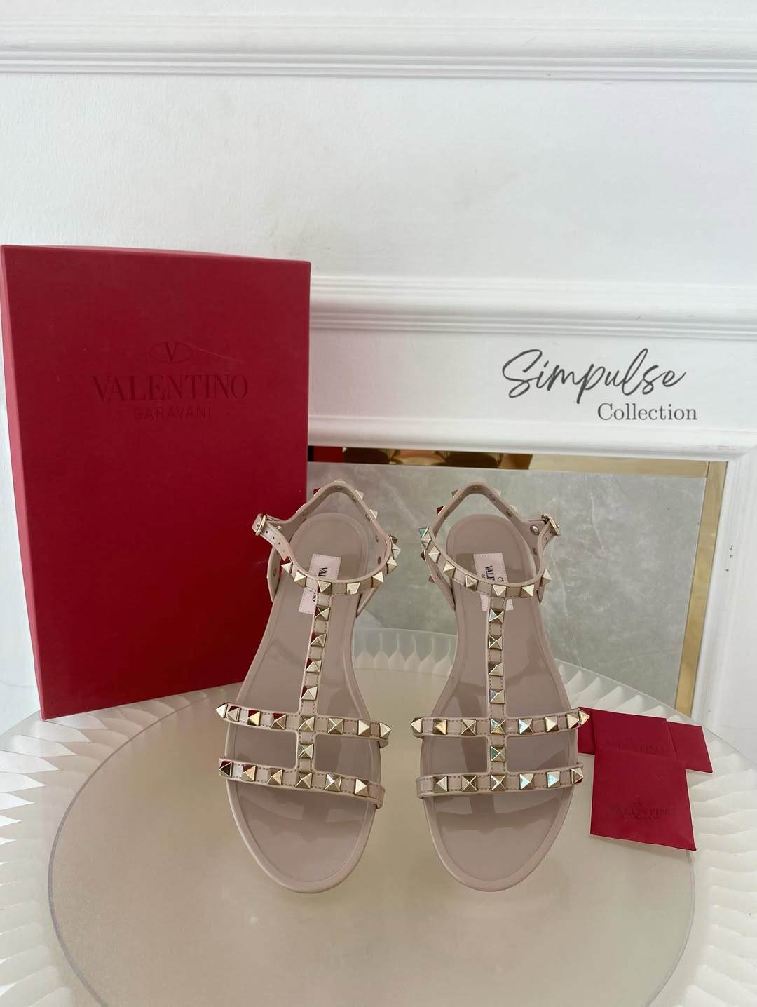 Valentino Garavani Rockstud Flat Rubber Sandals Nude