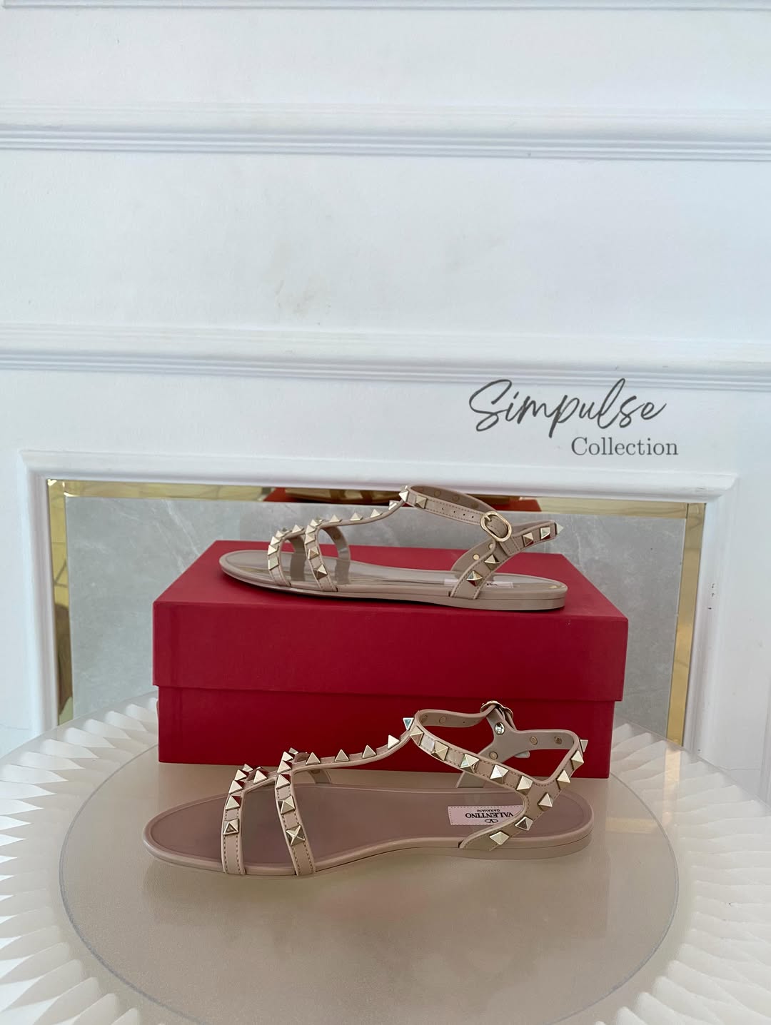 Valentino Garavani Rockstud Flat Rubber Sandals Nude