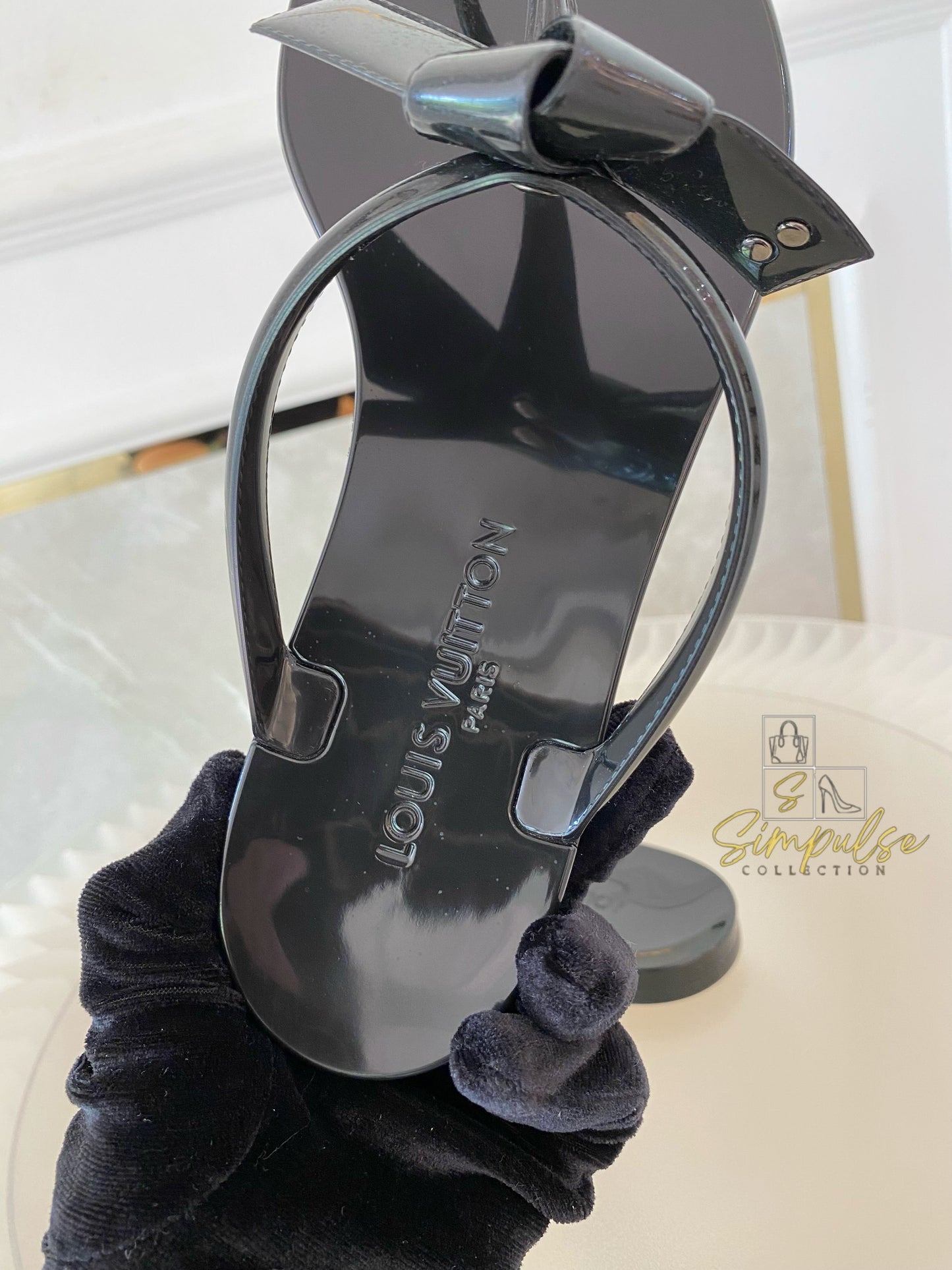 Louis Vuitton Jelly Sea Star Thong Flat