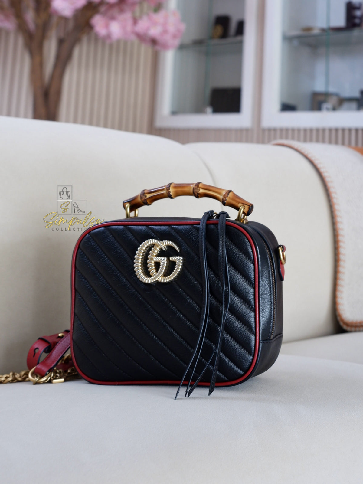 GUCCI Marmont Vintage Effect Matelasse Diagonal Leather Bamboo Top Handle Small