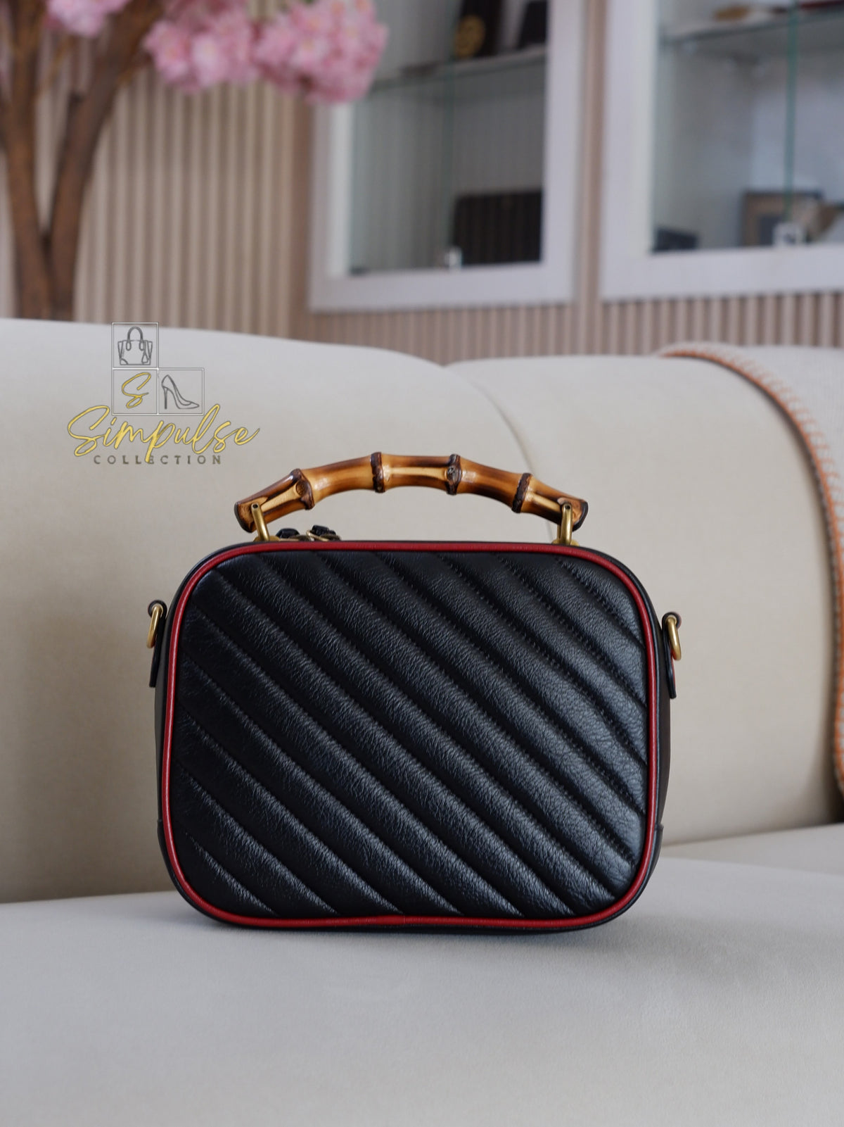 GUCCI Marmont Vintage Effect Matelasse Diagonal Leather Bamboo Top Handle Small