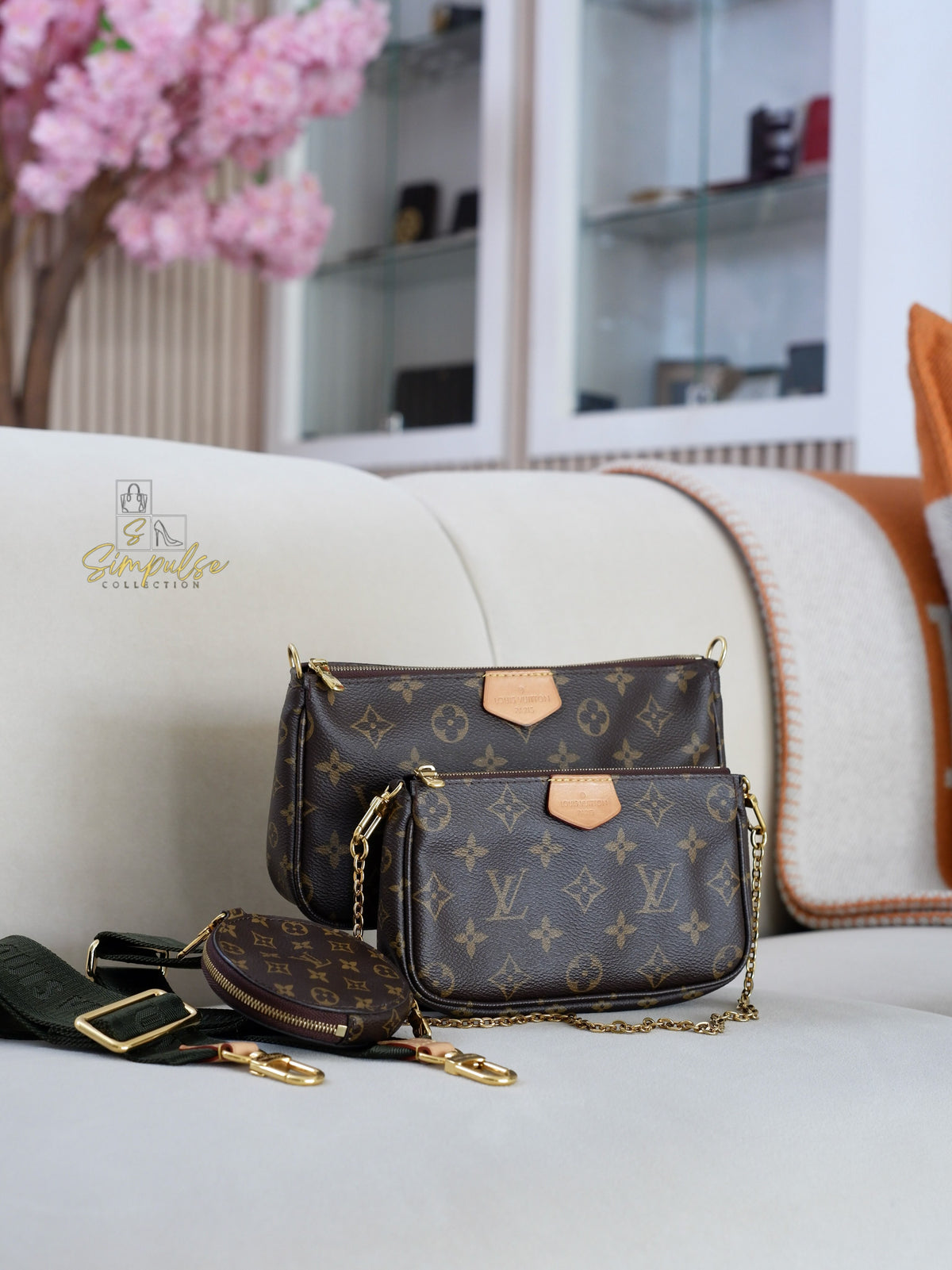 LOUIS VUITTON MULTI POCHETTE MONOGRAM W/GREEN STRAP