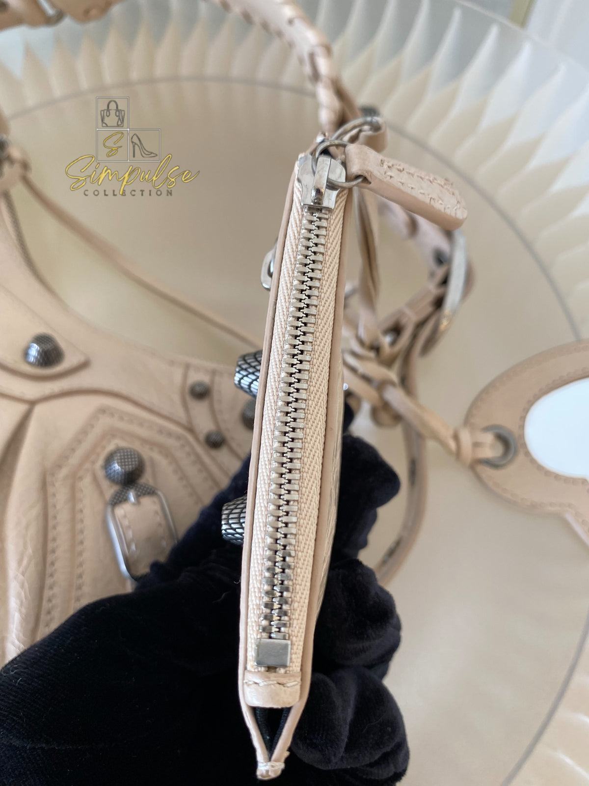 BALENCIAGA LE CAGOLE Xs SHOULDER BAG LAMBSKIN