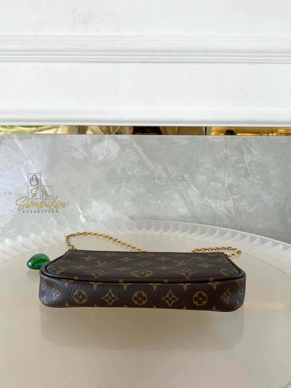 LOUIS VUITTON MULTI POCHETTE MONOGRAM W/GREEN STRAP
