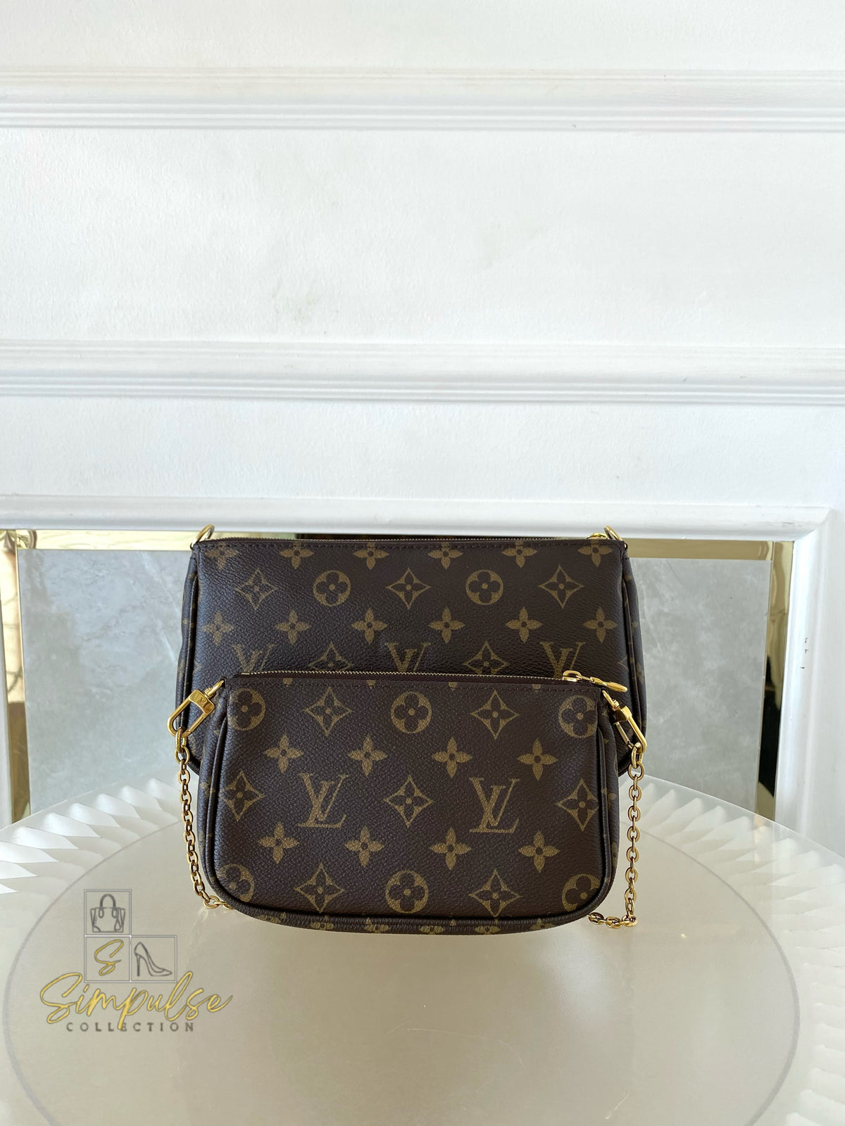 LOUIS VUITTON MULTI POCHETTE MONOGRAM W/GREEN STRAP