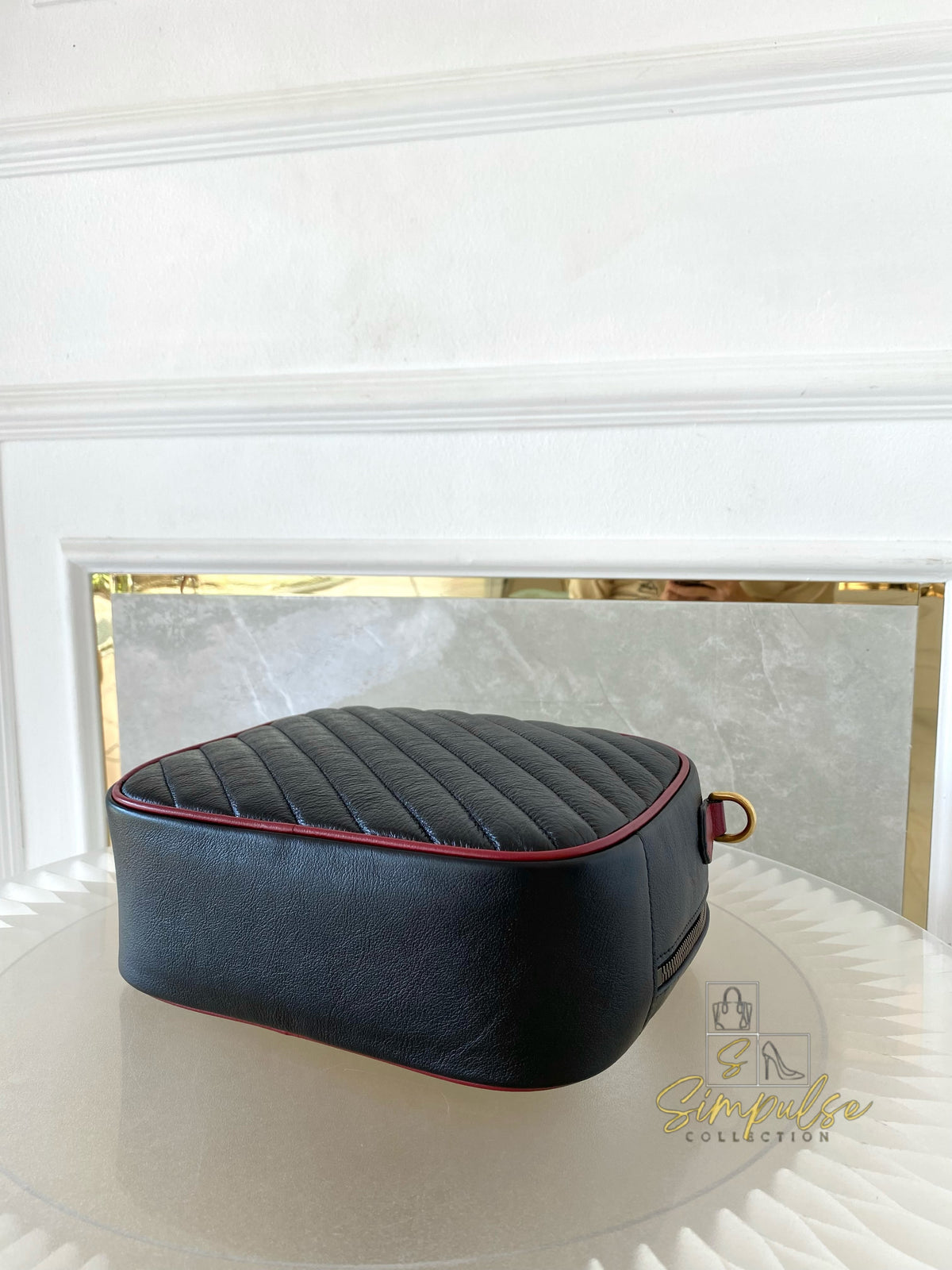 GUCCI Marmont Vintage Effect Matelasse Diagonal Leather Bamboo Top Handle Small
