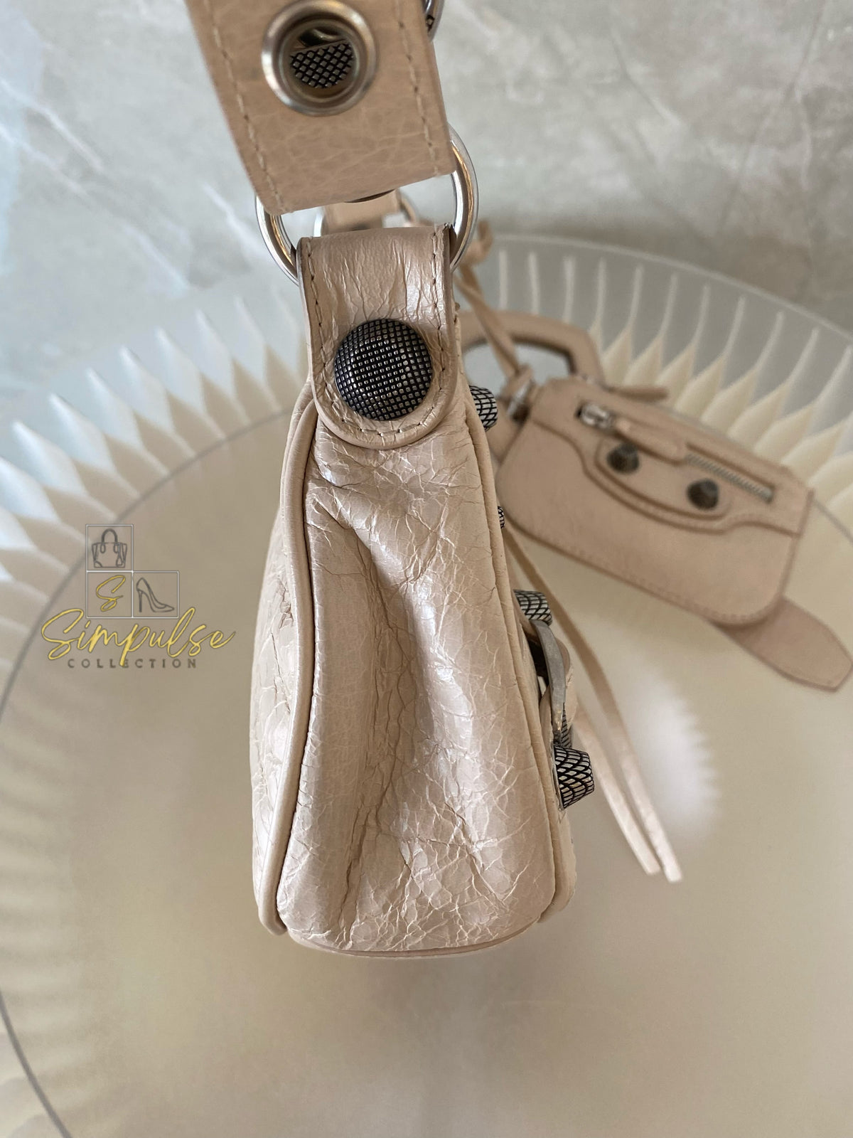 BALENCIAGA LE CAGOLE Xs SHOULDER BAG LAMBSKIN