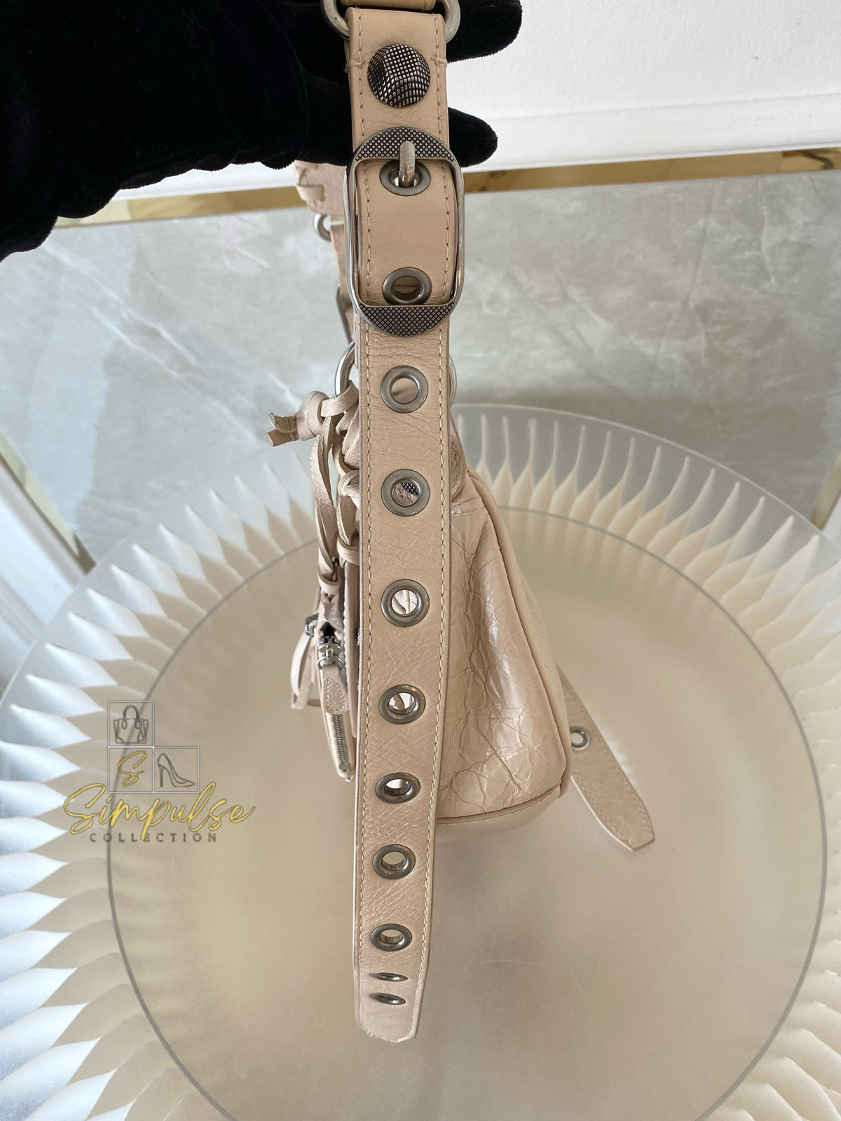 BALENCIAGA LE CAGOLE Xs SHOULDER BAG LAMBSKIN