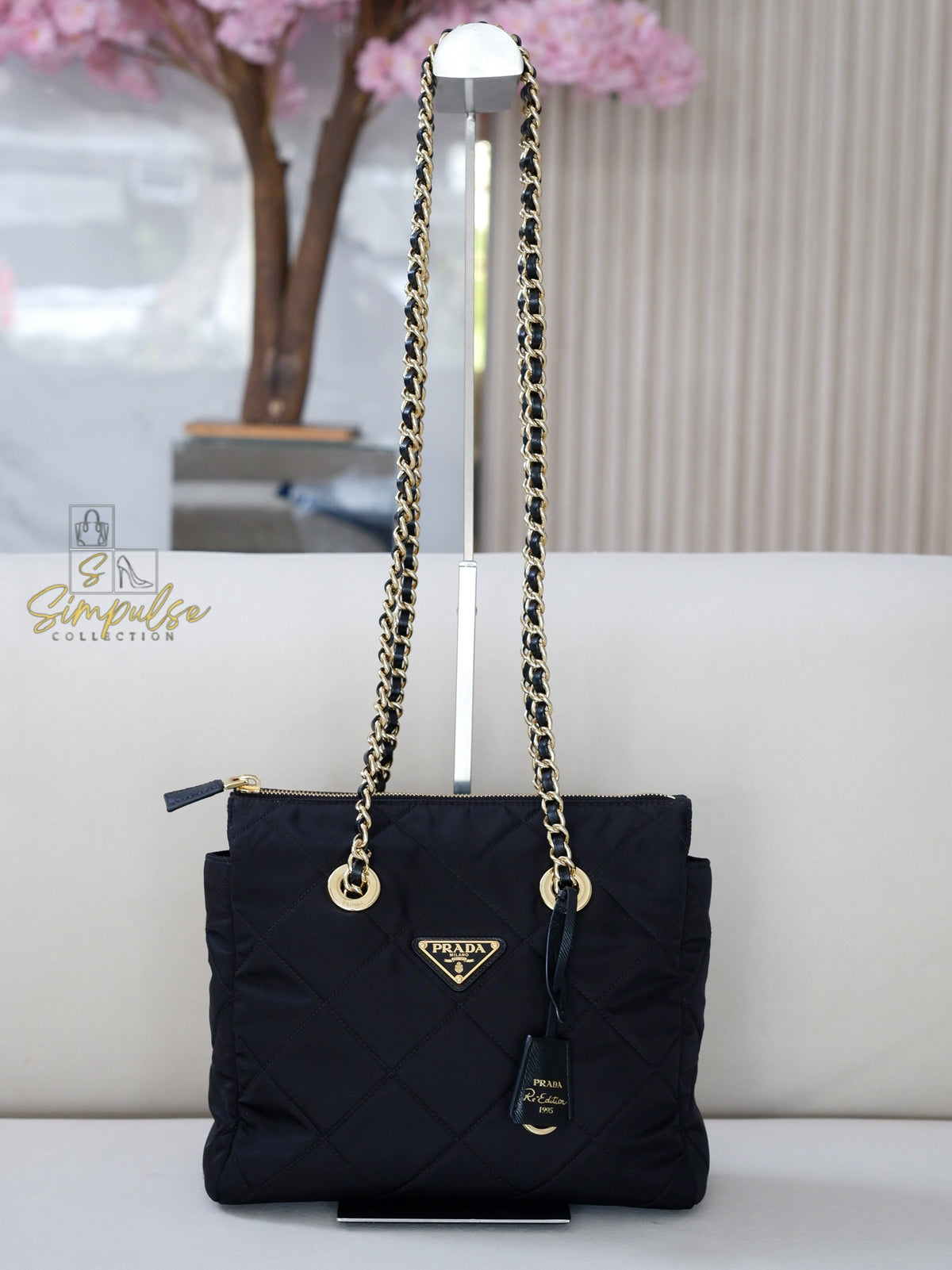 RE-NYLON IMPUNTO QUILTED RE-EDITION 1995 CHAIN SHOULDER BAG