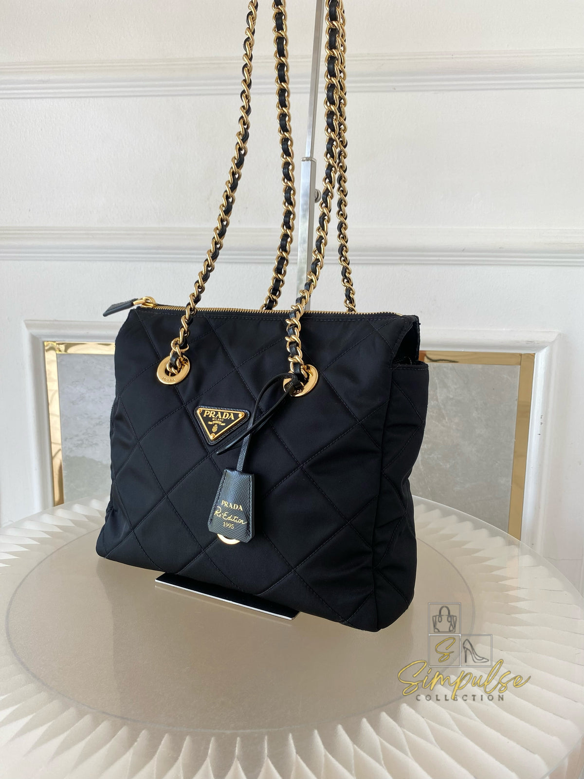 RE-NYLON IMPUNTO QUILTED RE-EDITION 1995 CHAIN SHOULDER BAG