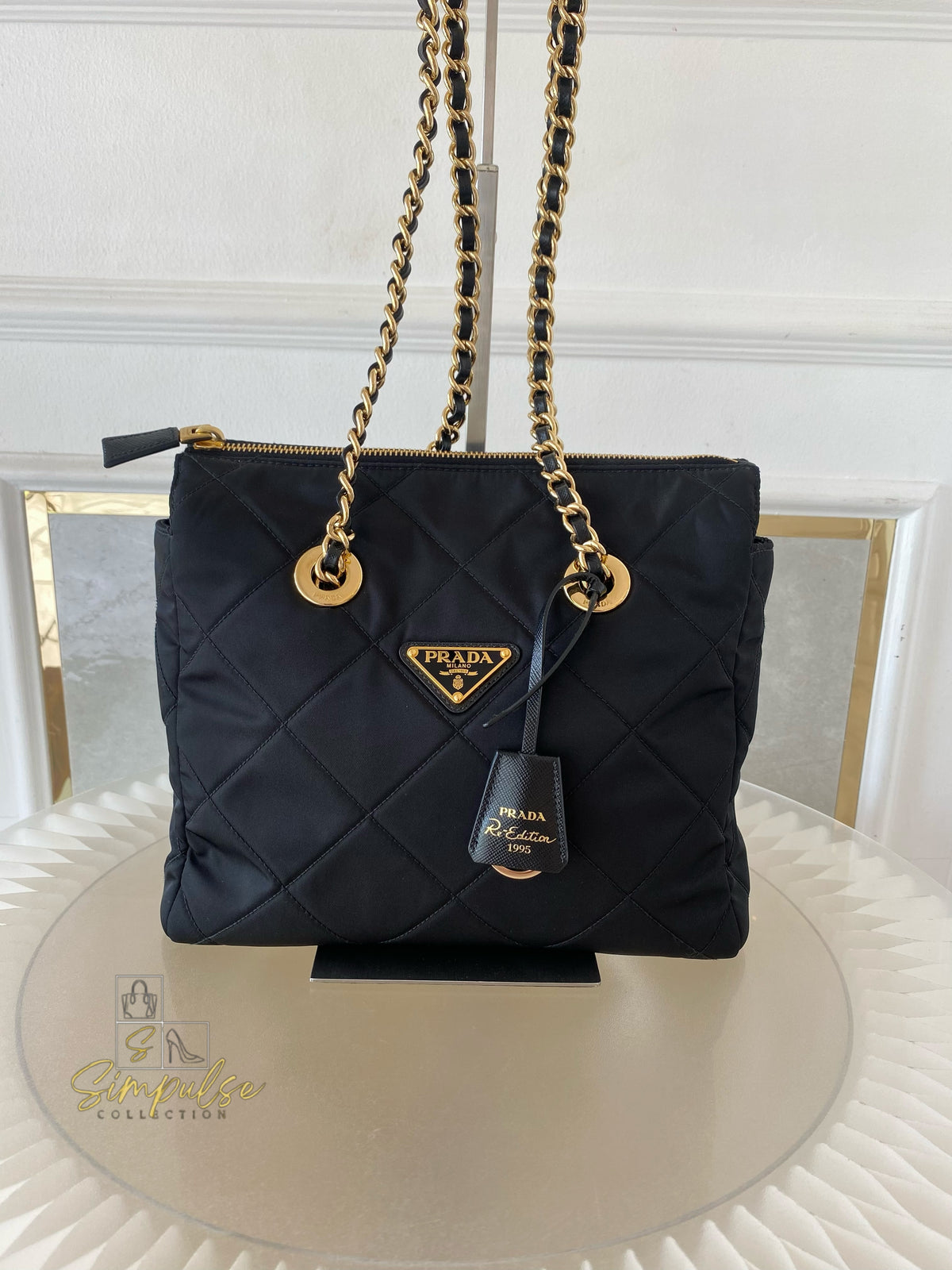 RE-NYLON IMPUNTO QUILTED RE-EDITION 1995 CHAIN SHOULDER BAG