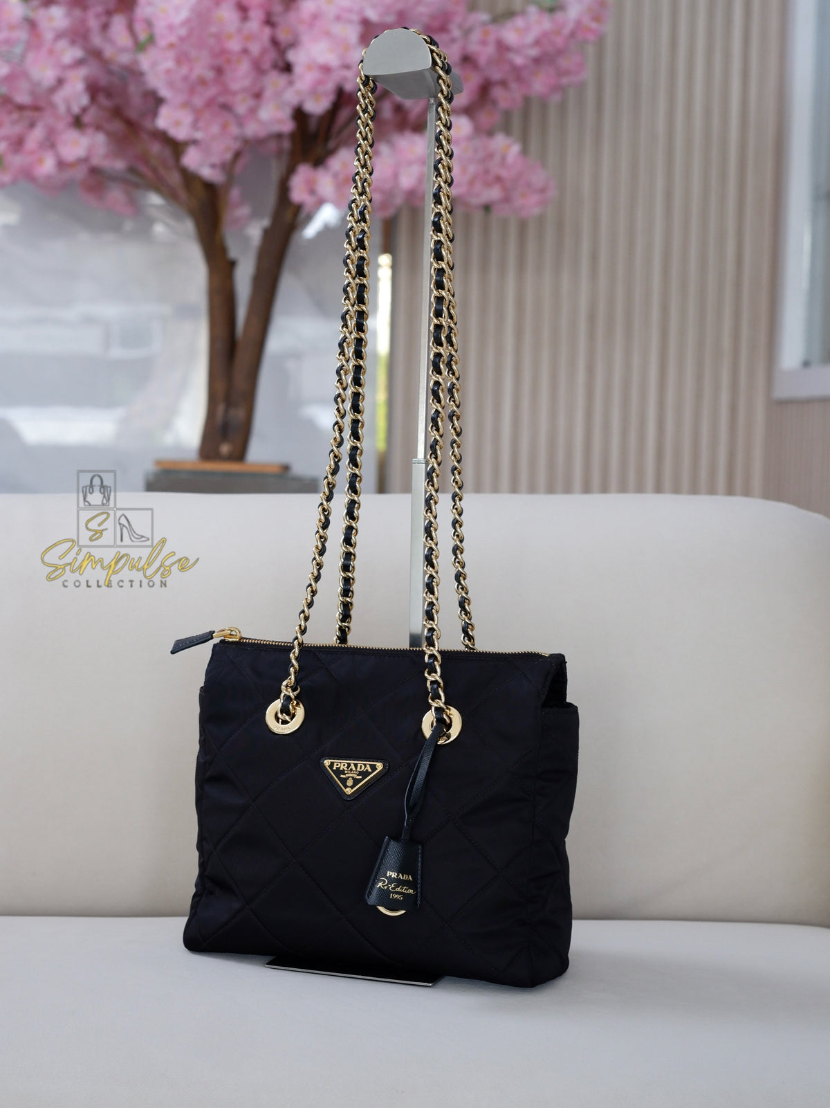 RE-NYLON IMPUNTO QUILTED RE-EDITION 1995 CHAIN SHOULDER BAG